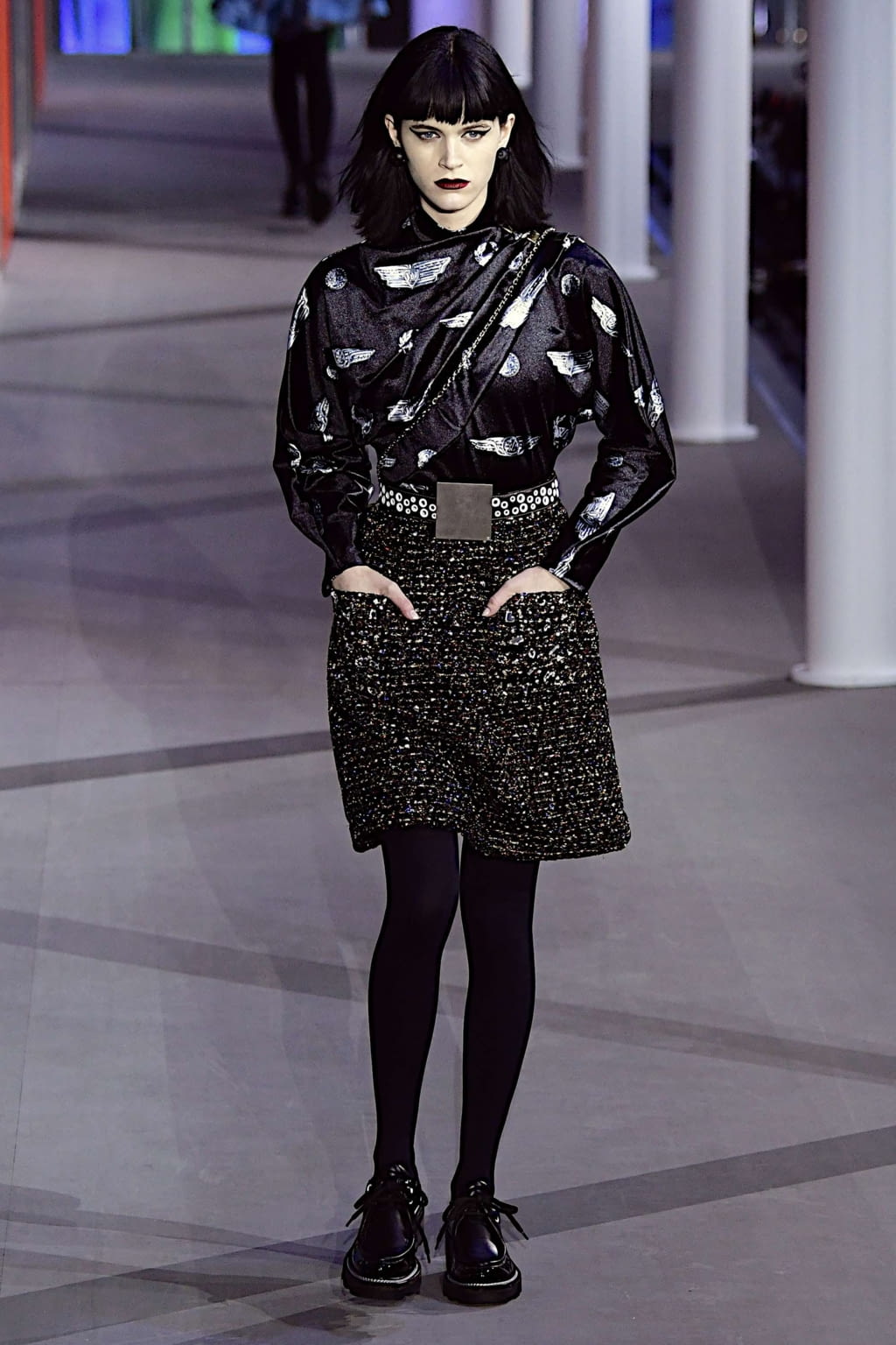 Fashion Week Paris Fall/Winter 2019 look 4 from the Louis Vuitton collection 女装