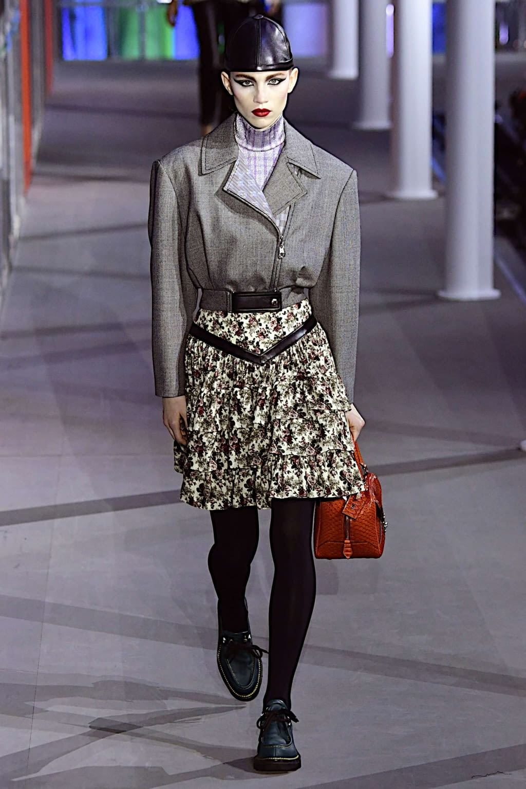 Fashion Week Paris Fall/Winter 2019 look 28 de la collection Louis Vuitton womenswear