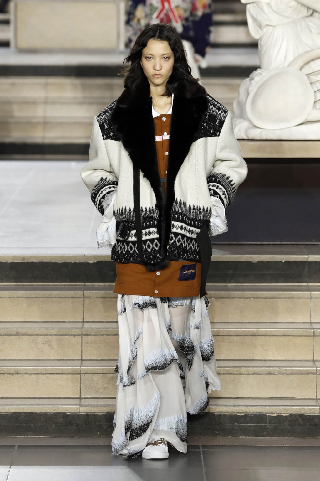 Fashion Week Paris Fall/Winter 2022 look 42 from the Louis Vuitton collection womenswear