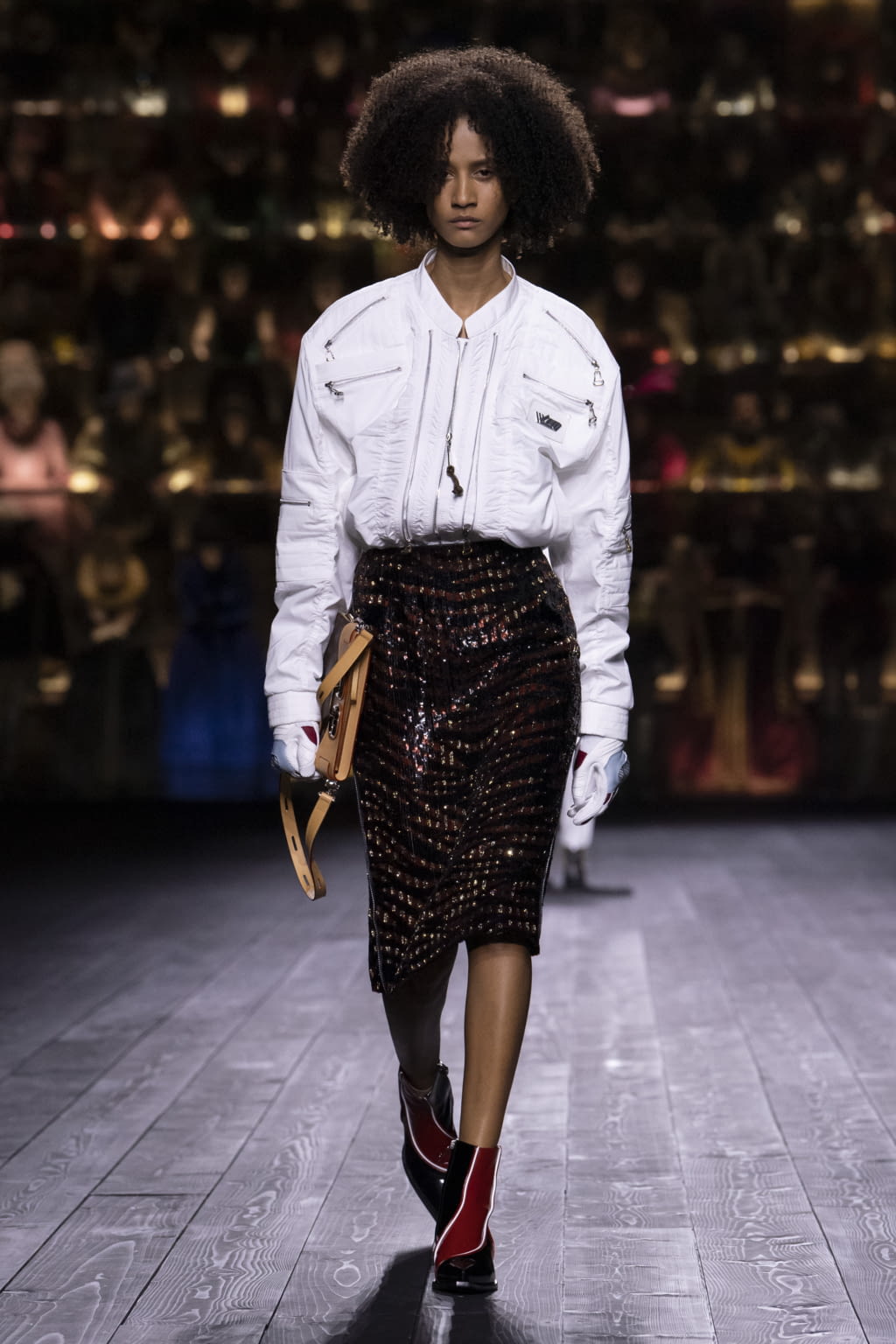 Fashion Week Paris Fall/Winter 2020 look 28 de la collection Louis Vuitton womenswear