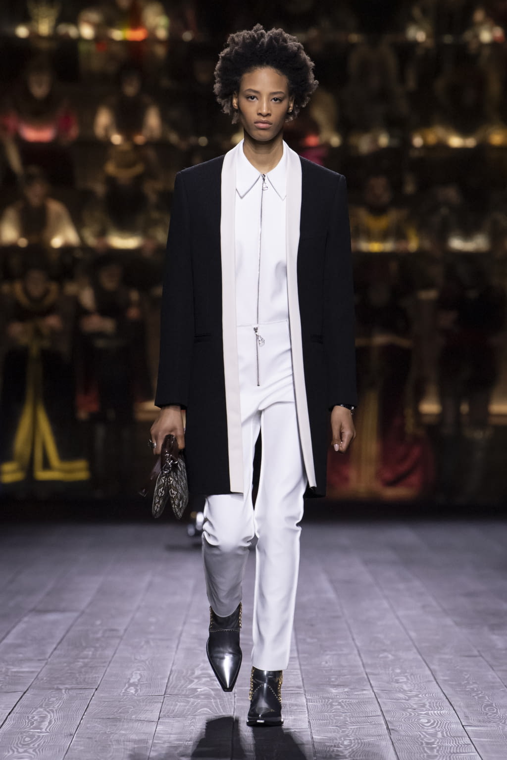 Fashion Week Paris Fall/Winter 2020 look 29 de la collection Louis Vuitton womenswear
