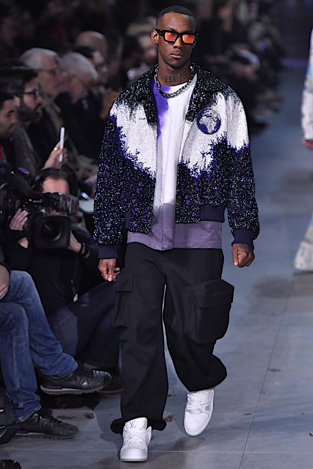Fashion Week Paris Fall/Winter 2019 look 30 from the Louis Vuitton collection 男装
