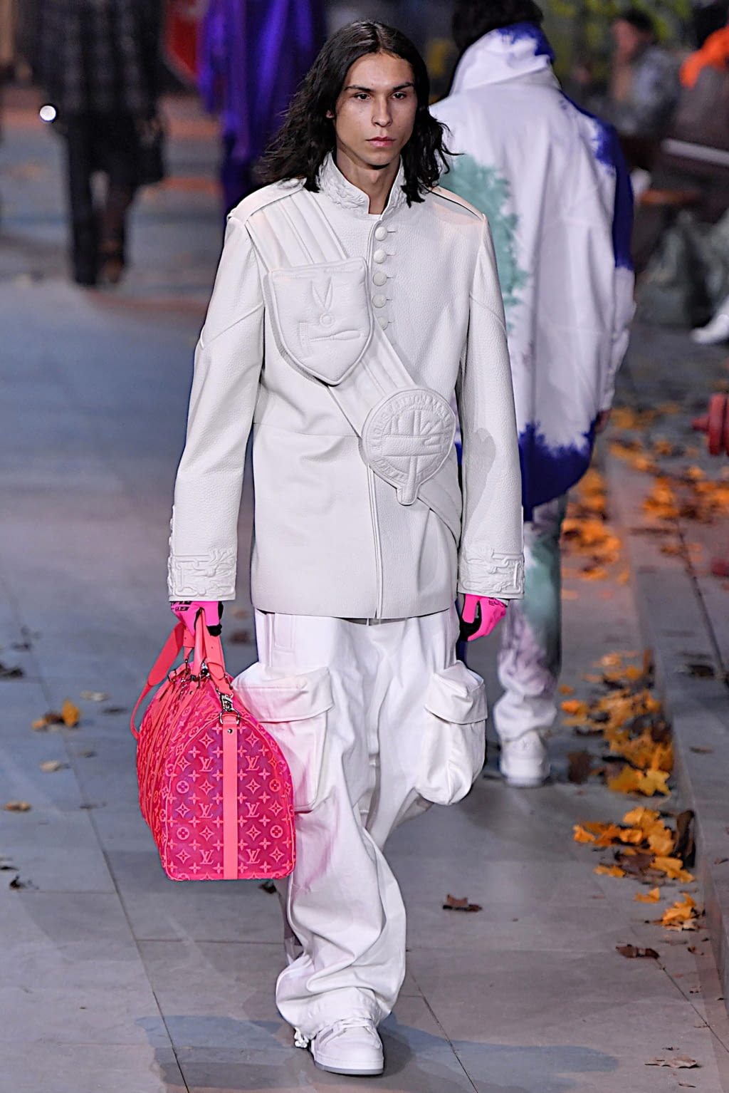 Fashion Week Paris Fall/Winter 2019 look 34 from the Louis Vuitton collection menswear