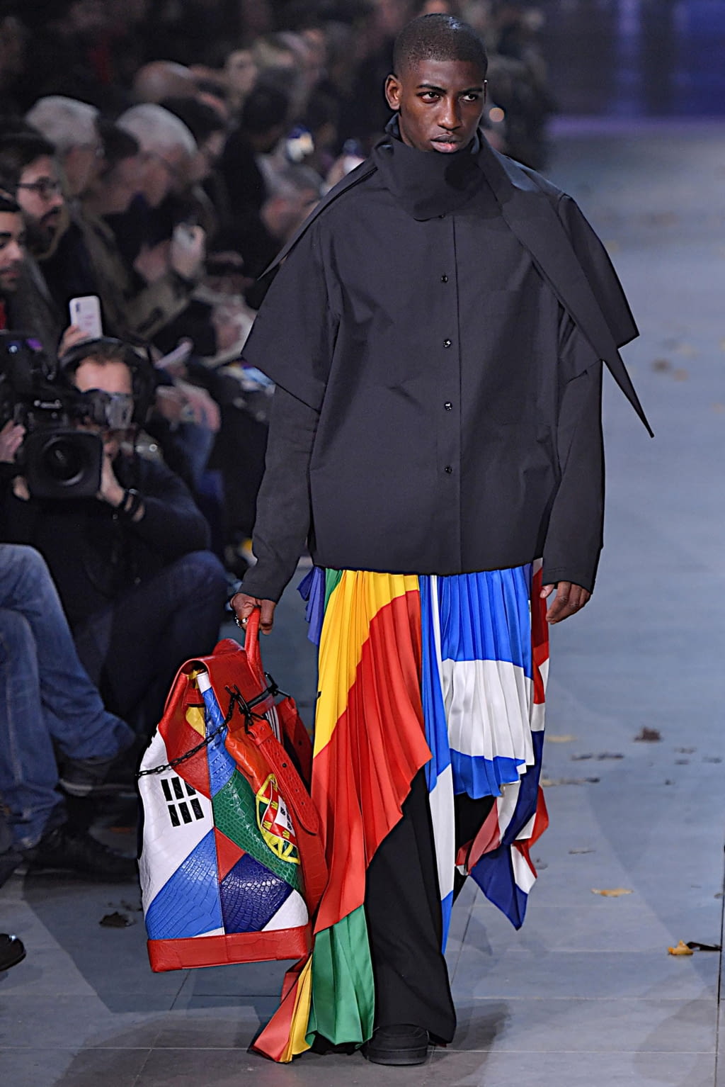 Fashion Week Paris Fall/Winter 2019 look 64 de la collection Louis Vuitton menswear