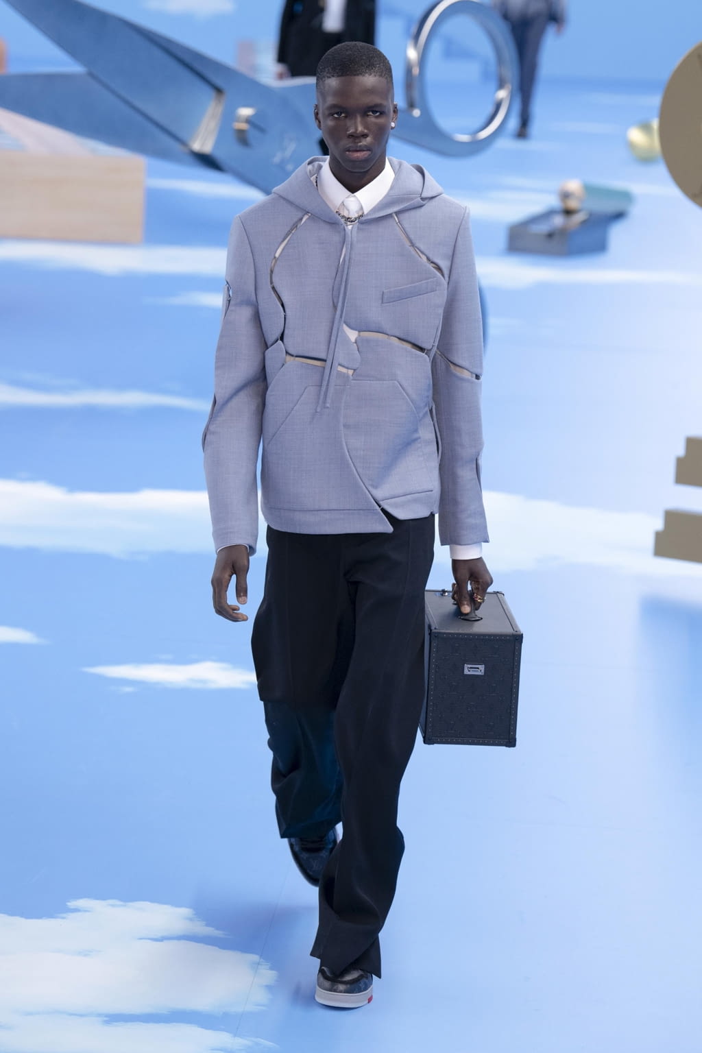 Fashion Week Paris Fall/Winter 2020 look 16 de la collection Louis Vuitton menswear