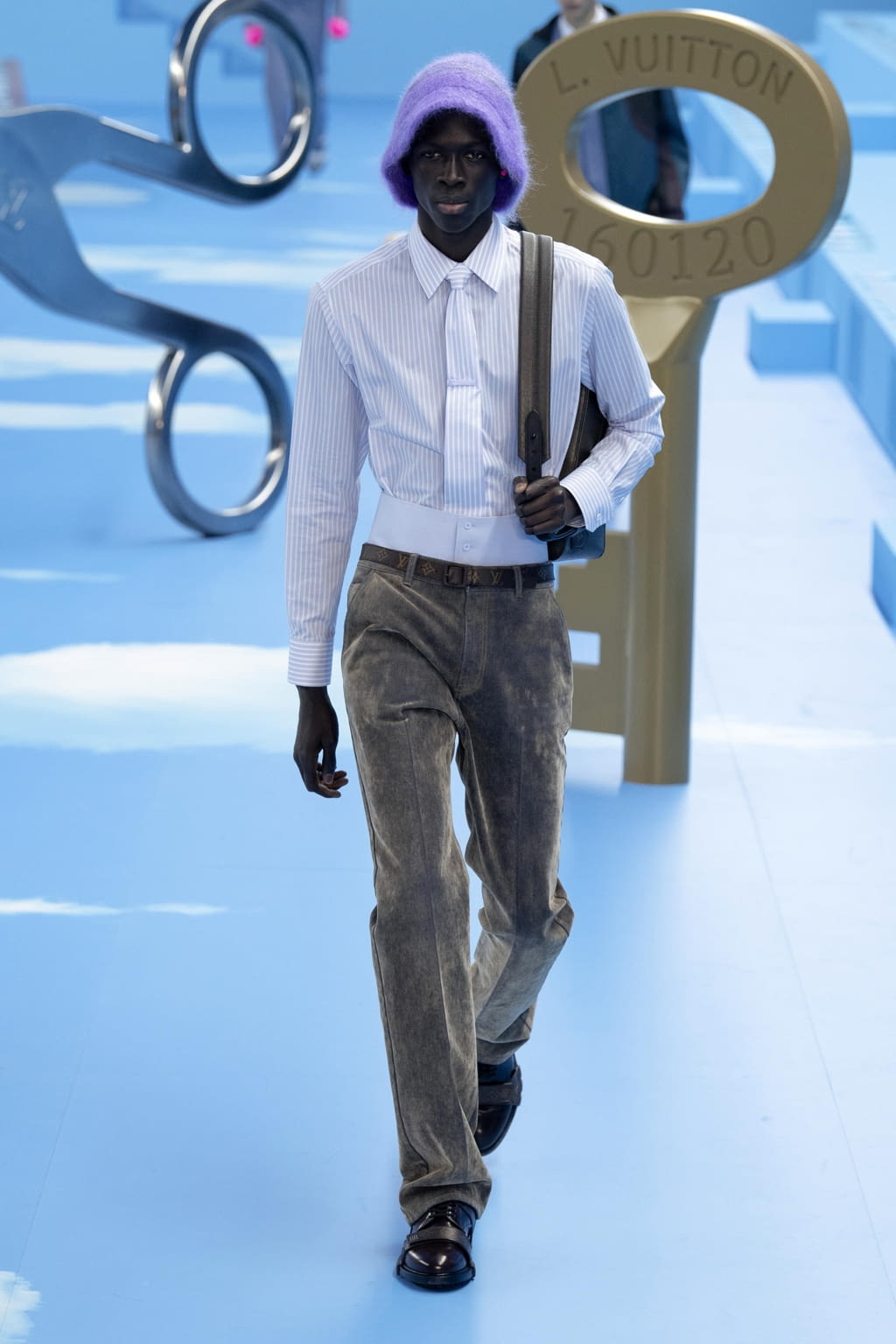 Fashion Week Paris Fall/Winter 2020 look 20 from the Louis Vuitton collection 男装