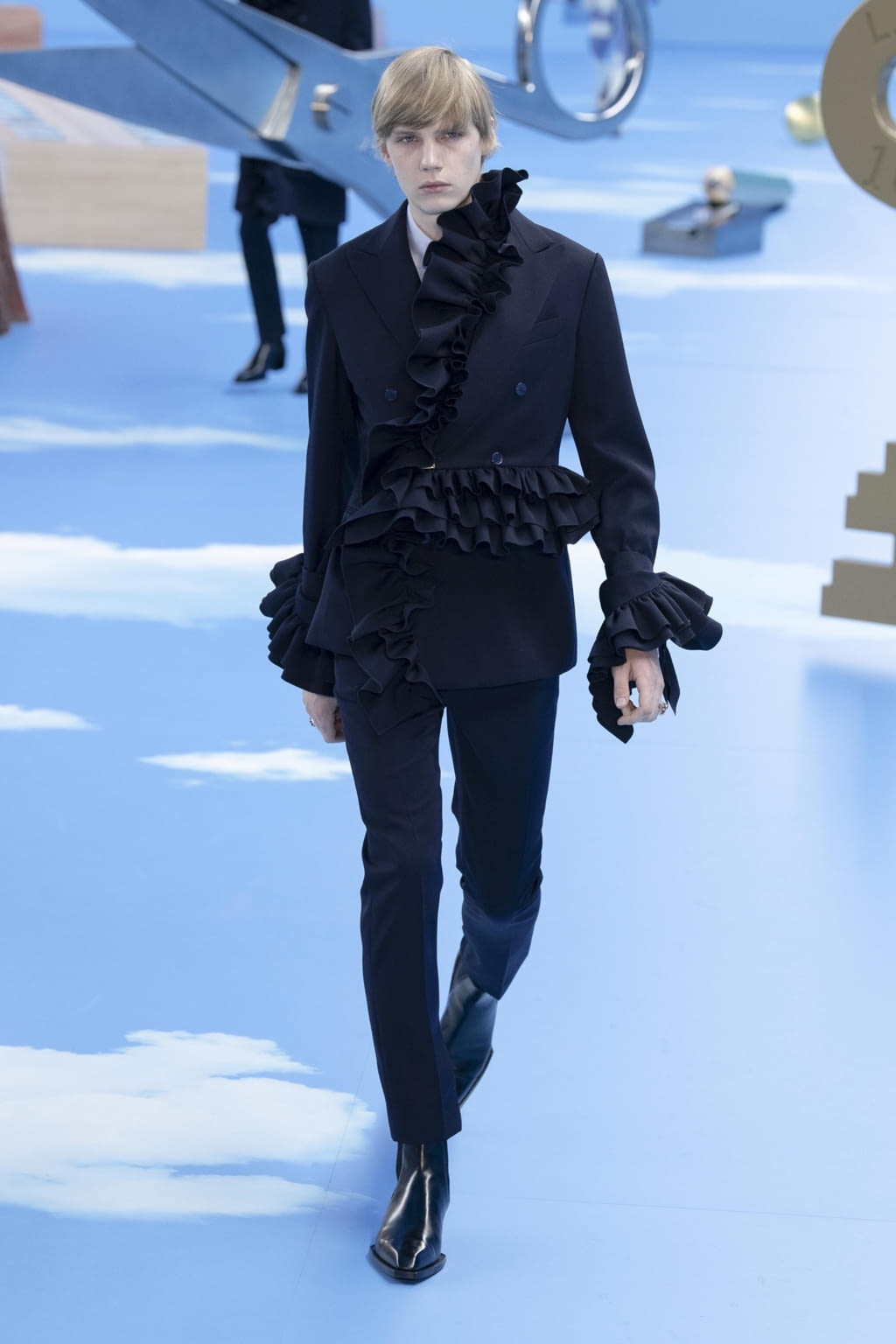 Fashion Week Paris Fall/Winter 2020 look 47 from the Louis Vuitton collection menswear