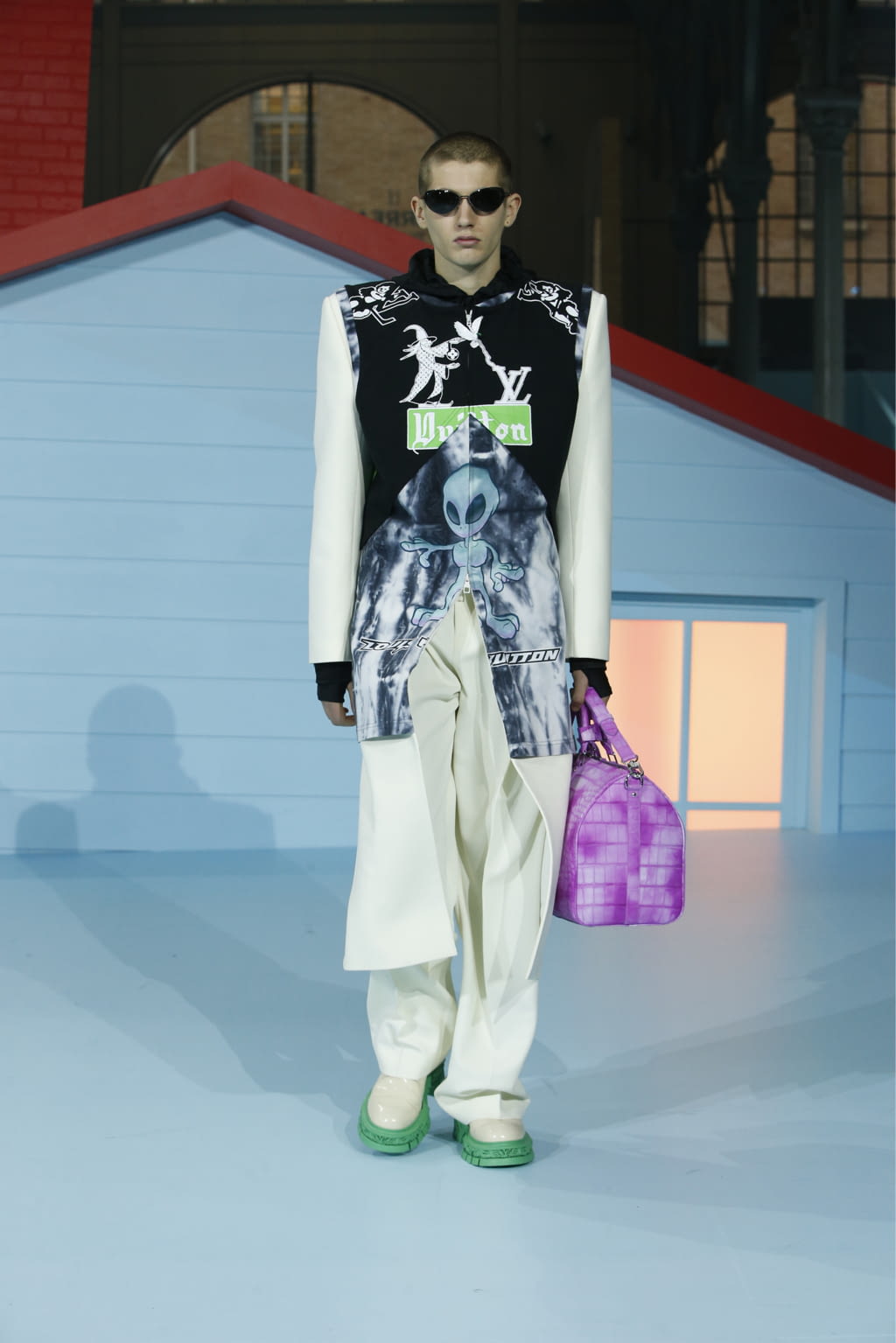 Fashion Week Paris Fall/Winter 2022 look 5 from the Louis Vuitton collection 男装