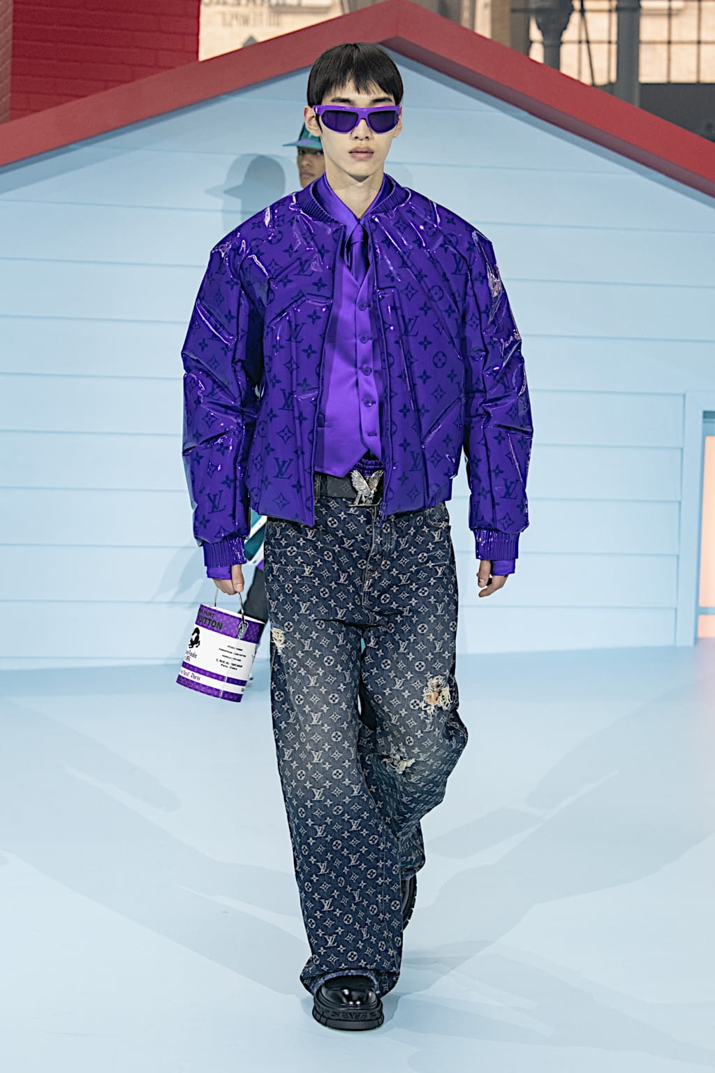 Fashion Week Paris Fall/Winter 2022 look 14 from the Louis Vuitton collection 男装