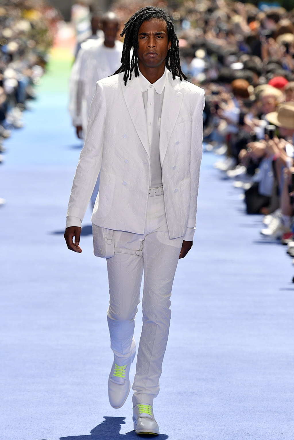Fashion Week Paris Spring/Summer 2019 look 4 from the Louis Vuitton collection menswear
