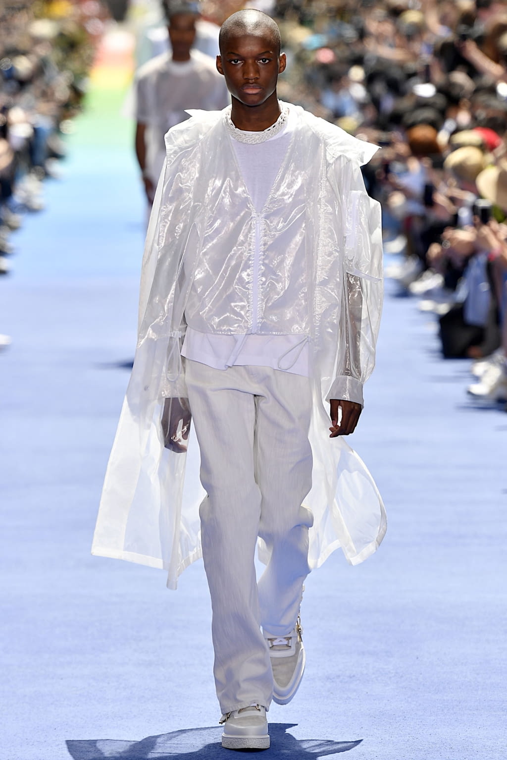 Fashion Week Paris Spring/Summer 2019 look 5 from the Louis Vuitton collection 男装