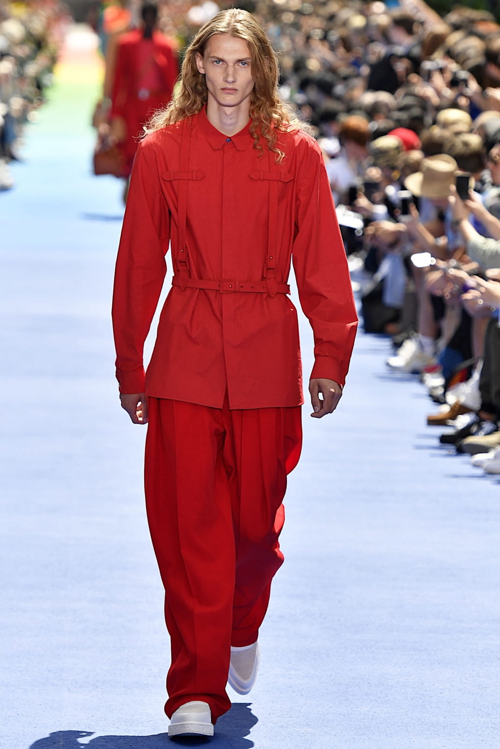 Fashion Week Paris Spring/Summer 2019 look 35 from the Louis Vuitton collection 男装