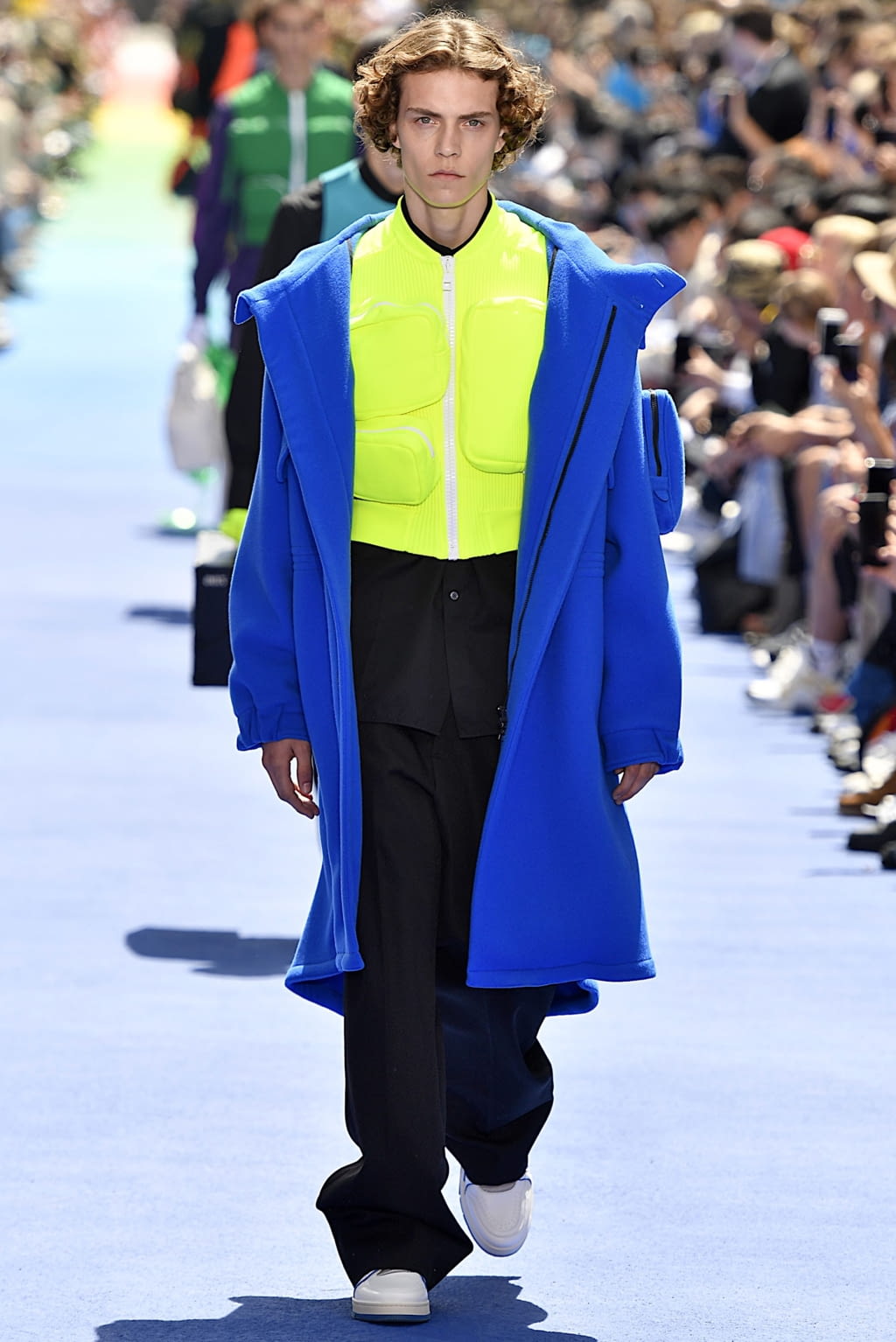 Fashion Week Paris Spring/Summer 2019 look 40 from the Louis Vuitton collection 男装
