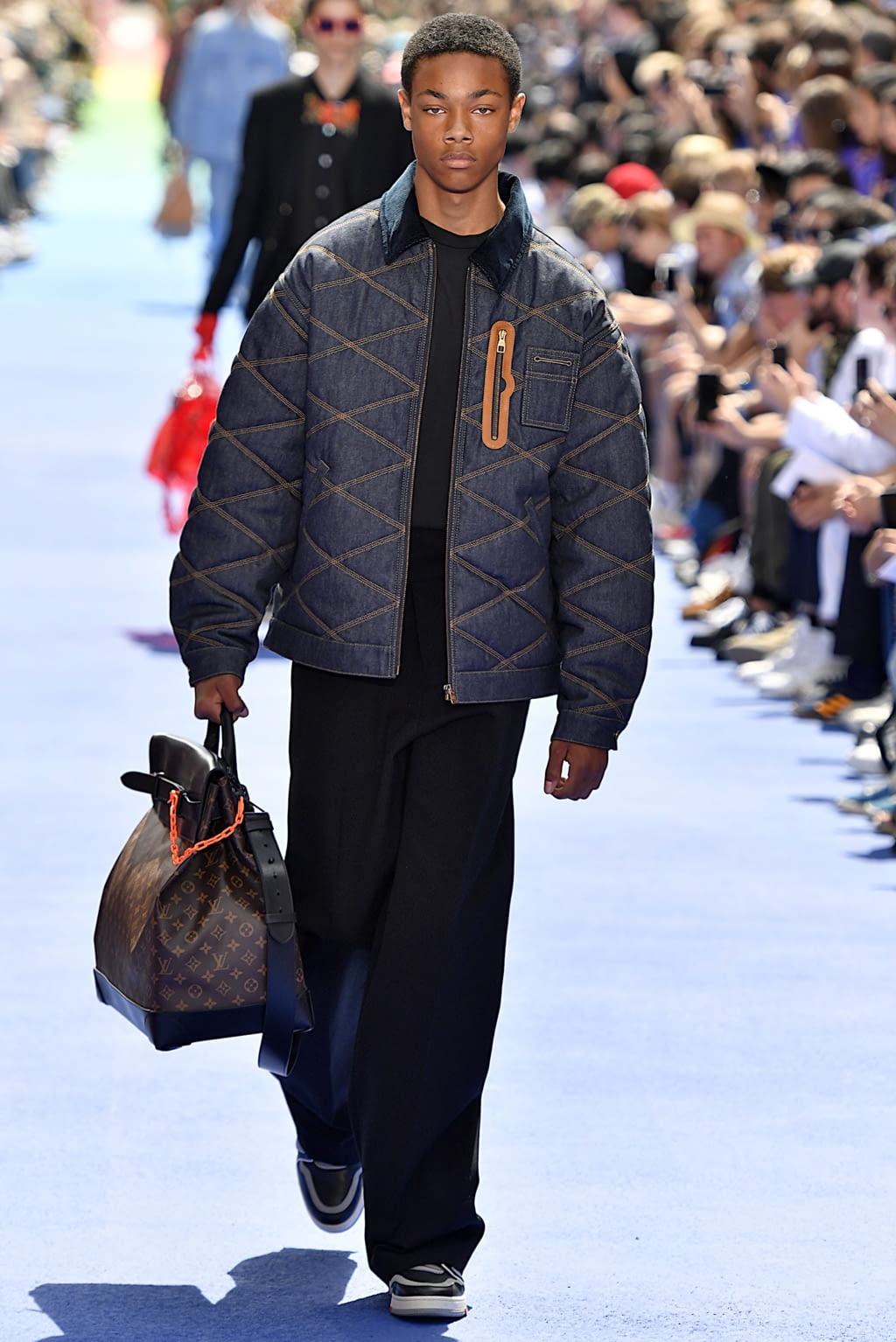 Fashion Week Paris Spring/Summer 2019 look 47 from the Louis Vuitton collection 男装