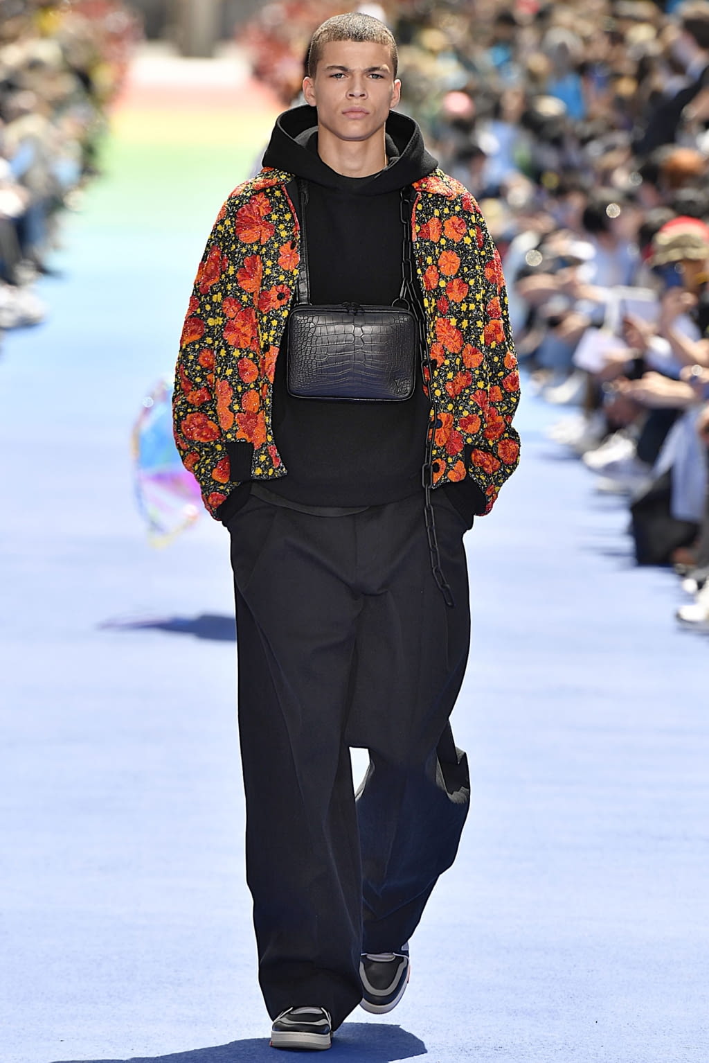 Fashion Week Paris Spring/Summer 2019 look 55 from the Louis Vuitton collection 男装