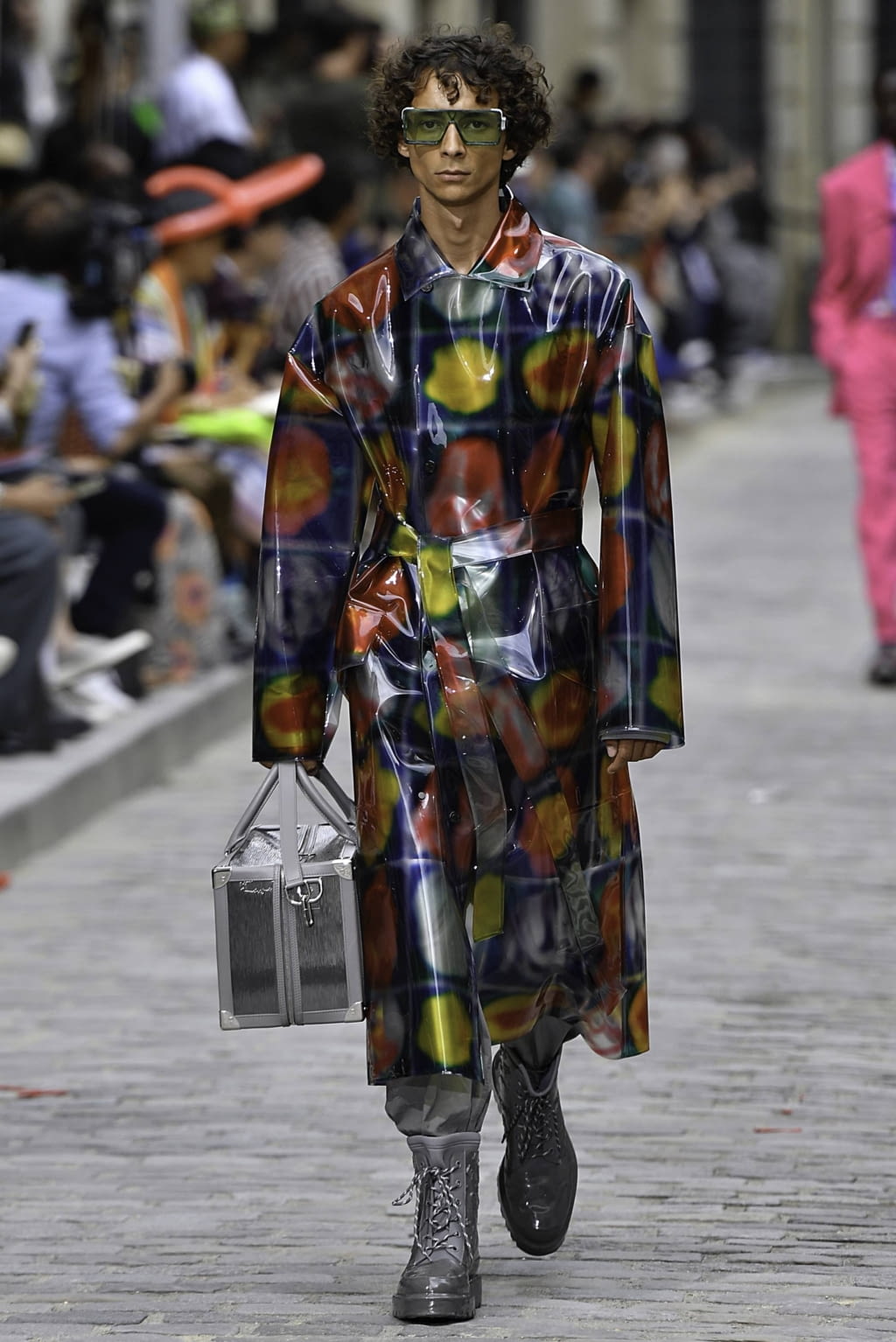 Fashion Week Paris Spring/Summer 2020 look 20 from the Louis Vuitton collection 男装