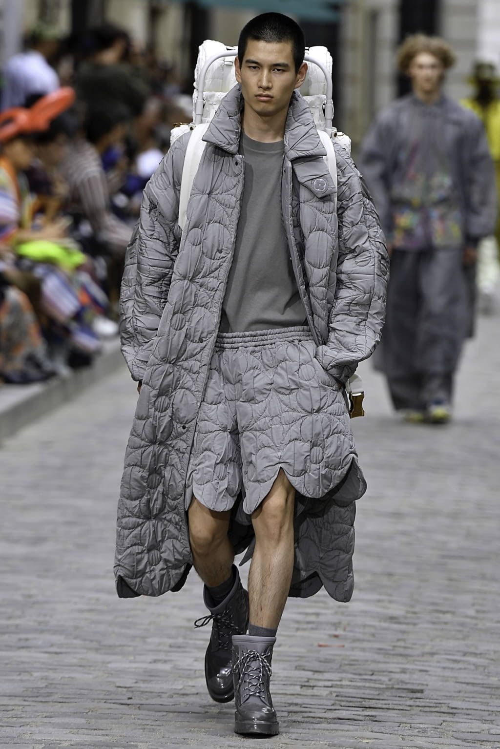 Fashion Week Paris Spring/Summer 2020 look 25 de la collection Louis Vuitton menswear