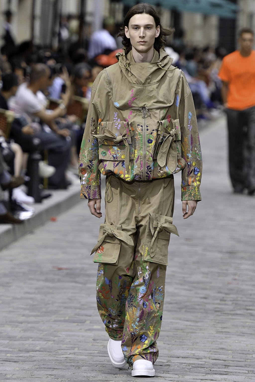 Fashion Week Paris Spring/Summer 2020 look 30 de la collection Louis Vuitton menswear