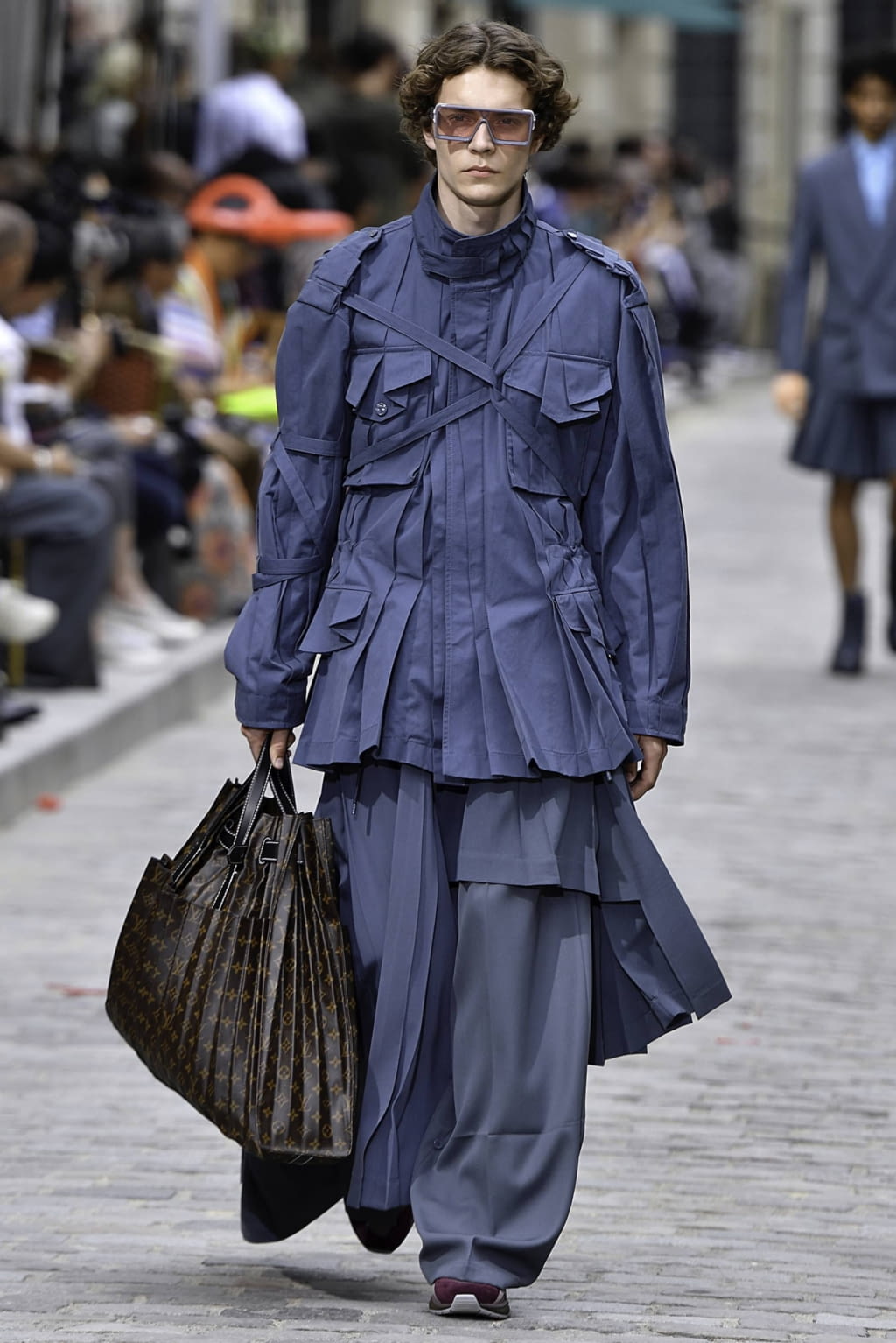 Fashion Week Paris Spring/Summer 2020 look 40 from the Louis Vuitton collection 男装