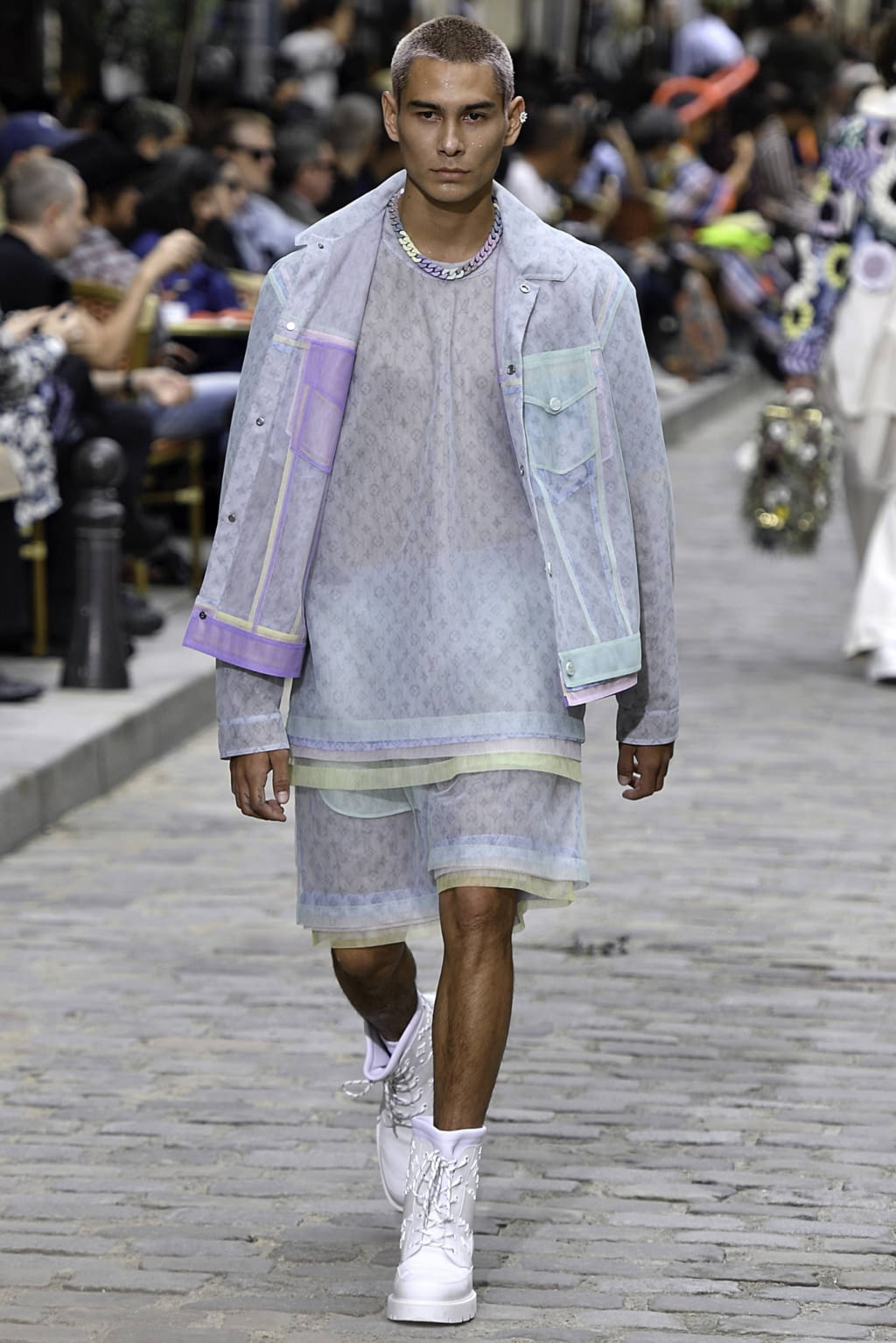 Fashion Week Paris Spring/Summer 2020 look 44 from the Louis Vuitton collection menswear