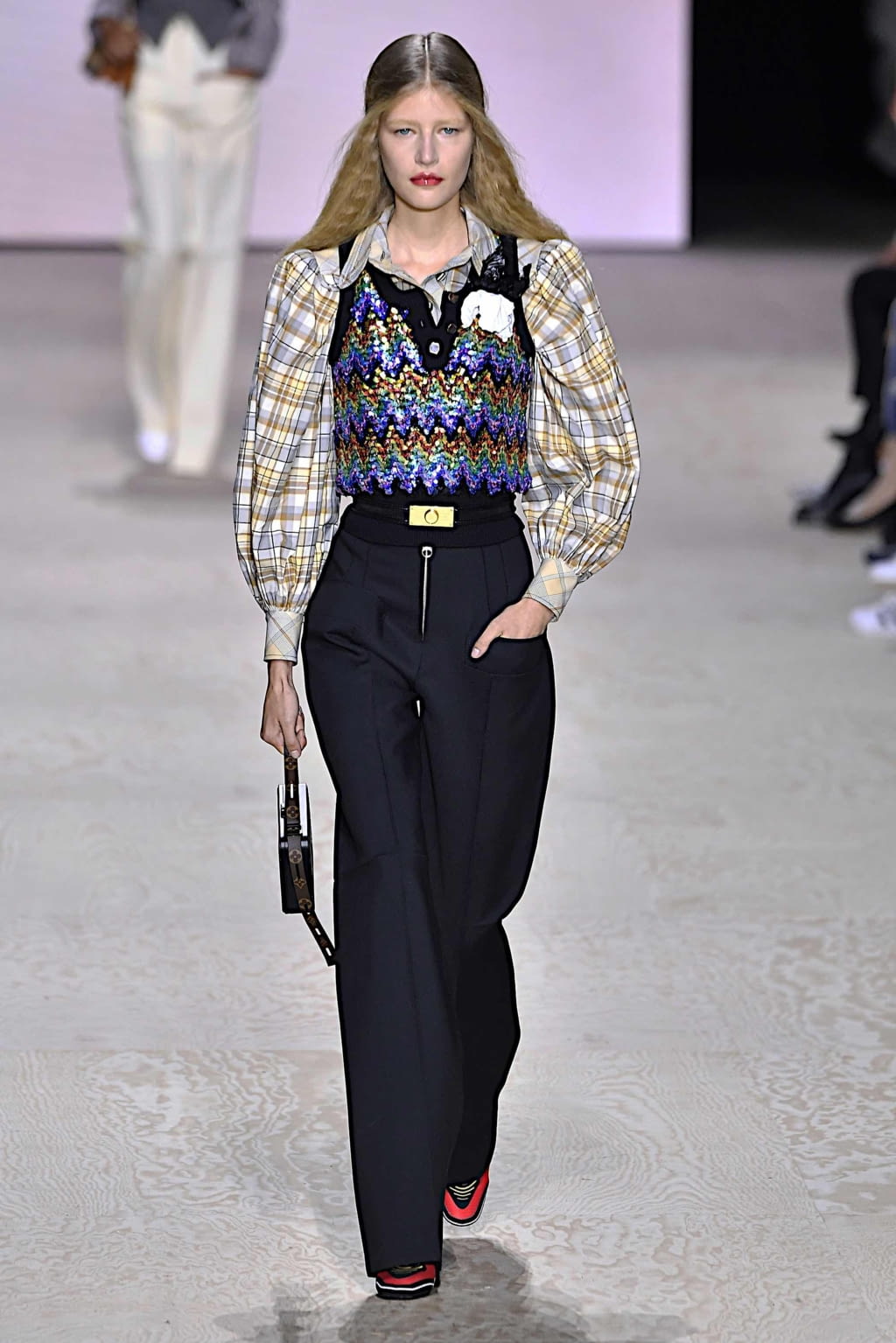 Fashion Week Paris Spring/Summer 2020 look 1 from the Louis Vuitton collection womenswear
