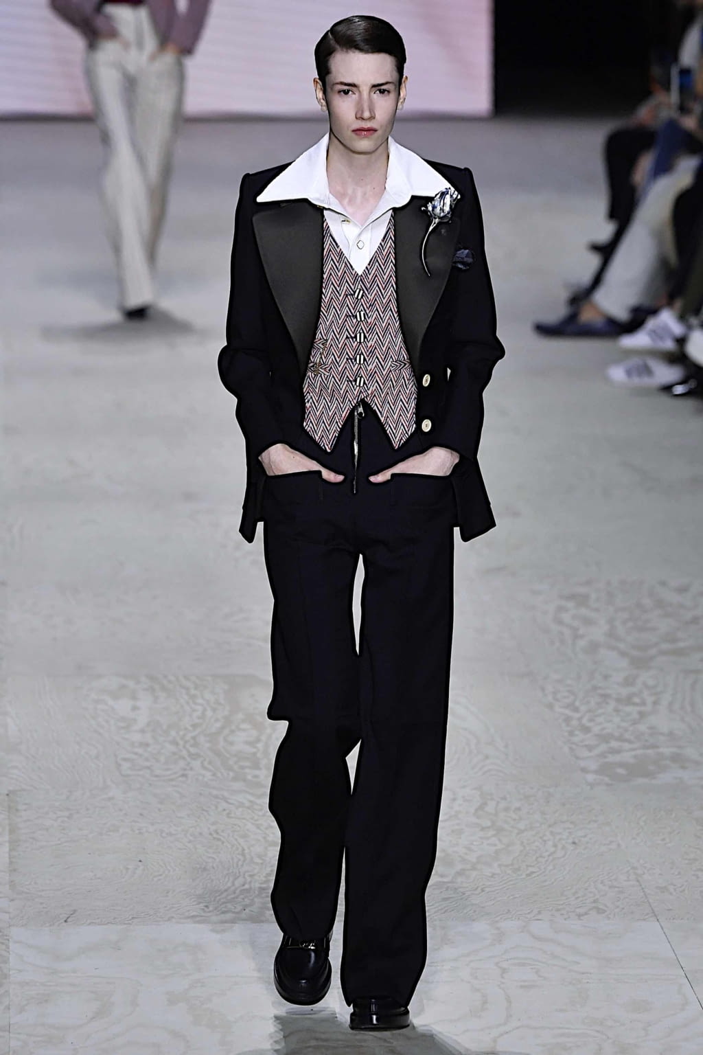 Fashion Week Paris Spring/Summer 2020 look 5 de la collection Louis Vuitton womenswear