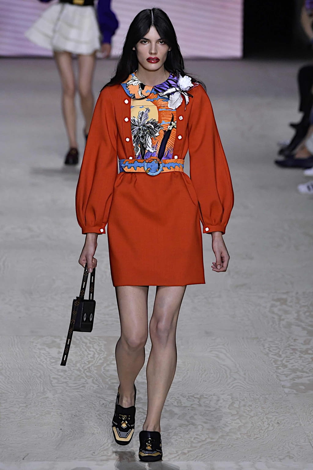 Fashion Week Paris Spring/Summer 2020 look 8 from the Louis Vuitton collection 女装