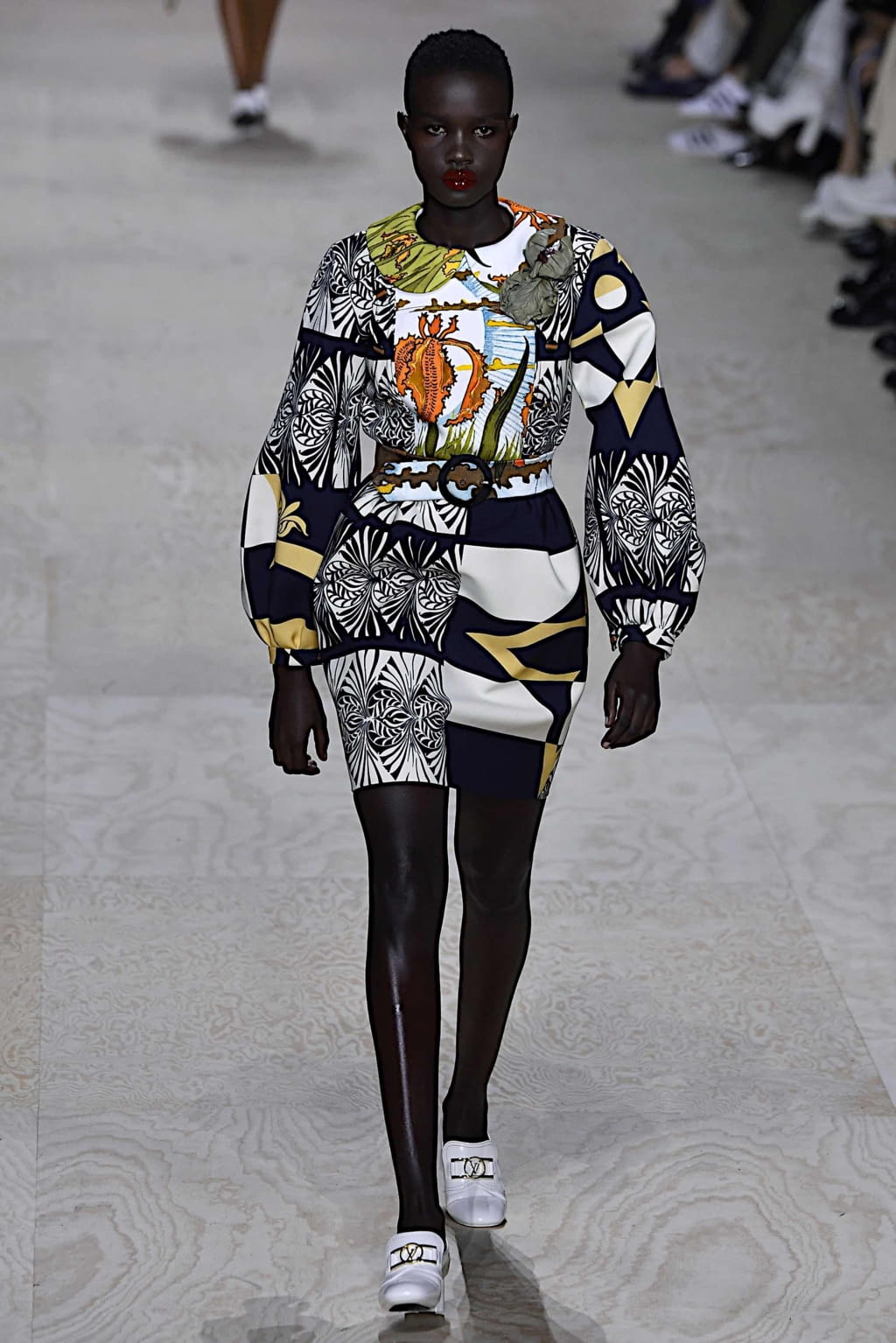 Fashion Week Paris Spring/Summer 2020 look 13 from the Louis Vuitton collection womenswear