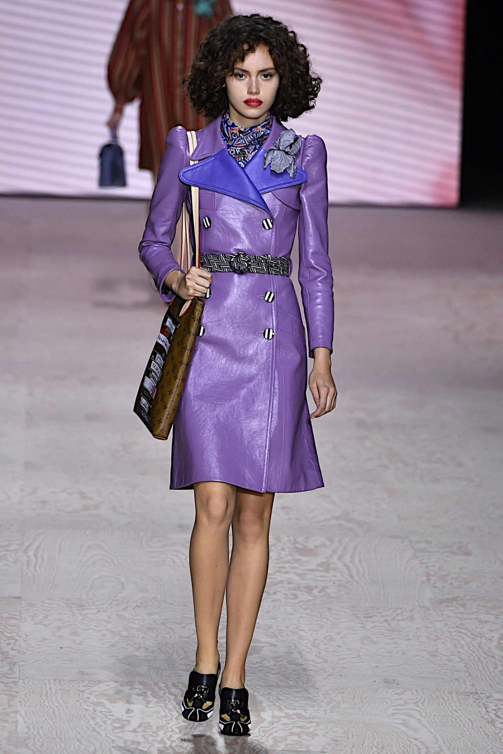 Fashion Week Paris Spring/Summer 2020 look 21 de la collection Louis Vuitton womenswear