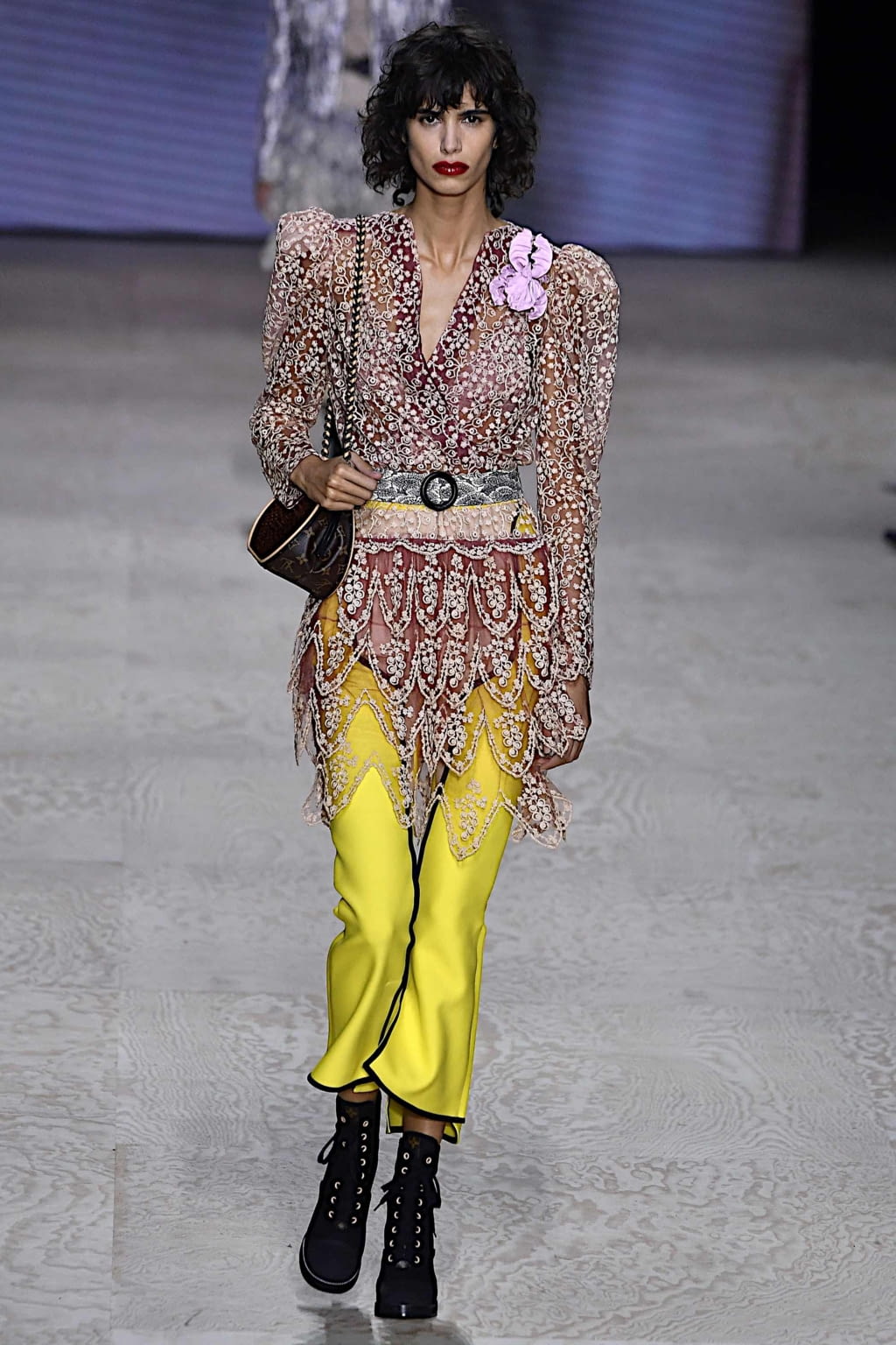 Fashion Week Paris Spring/Summer 2020 look 35 from the Louis Vuitton collection womenswear