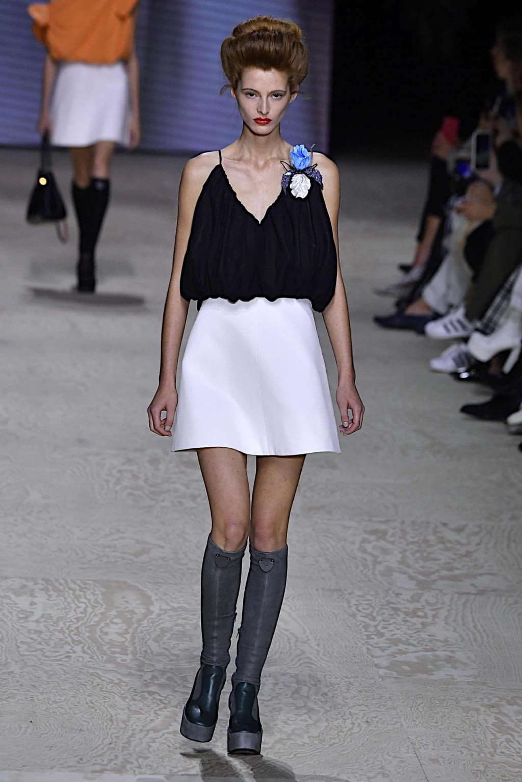 Fashion Week Paris Spring/Summer 2020 look 38 de la collection Louis Vuitton womenswear