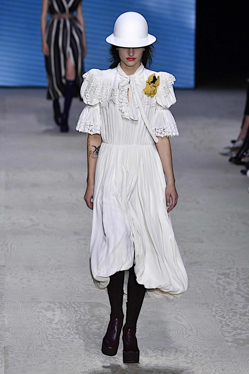 Fashion Week Paris Spring/Summer 2020 look 44 de la collection Louis Vuitton womenswear