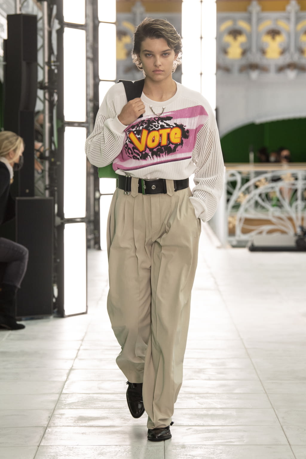 Fashion Week Paris Spring/Summer 2021 look 1 from the Louis Vuitton collection 女装