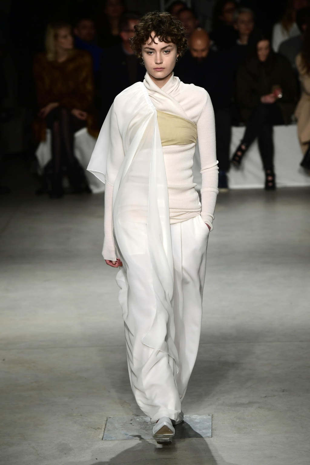 Fashion Week Milan Fall/Winter 2017 look 6 from the Lucio Vanotti collection womenswear