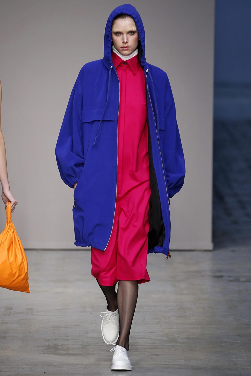 Fashion Week Milan Fall/Winter 2018 look 24 de la collection Lucio Vanotti womenswear