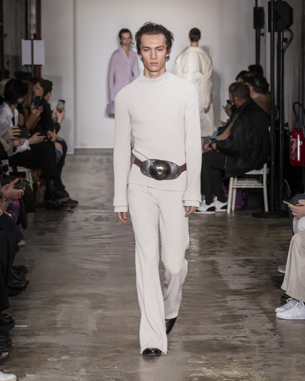 Fashion Week Paris Fall/Winter 2020 look 14 from the Ludovic de Saint Sernin collection menswear