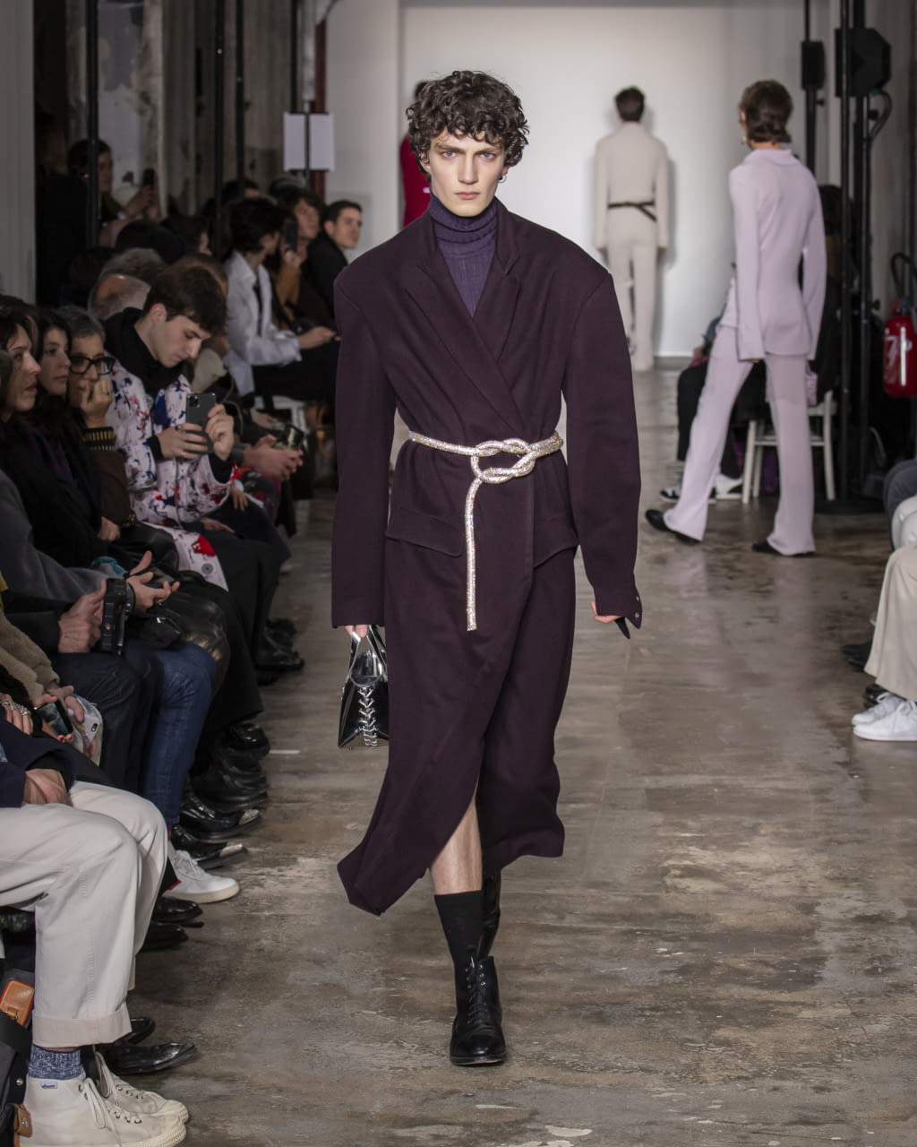 Fashion Week Paris Fall/Winter 2020 look 18 from the Ludovic de Saint Sernin collection 男装