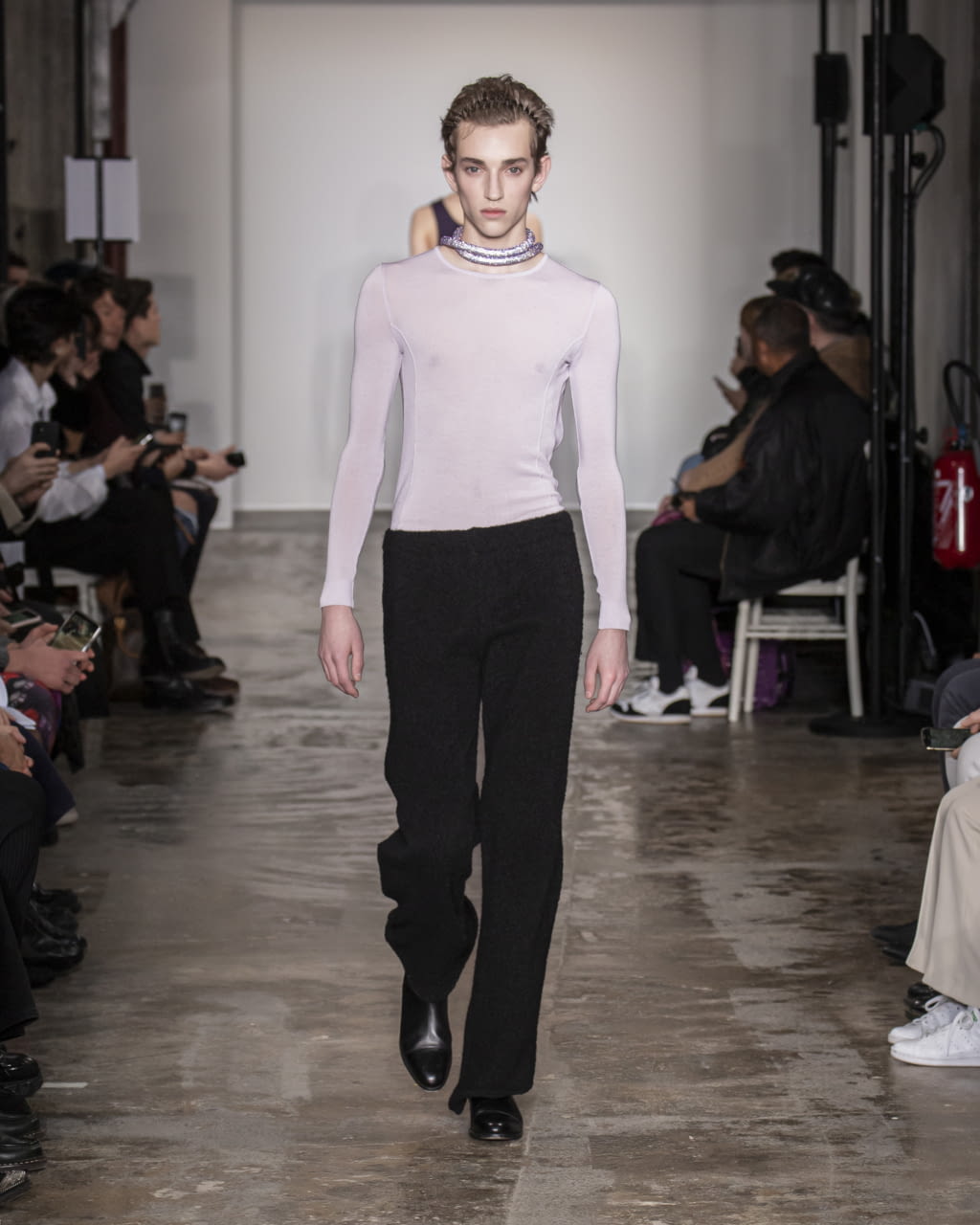 Fashion Week Paris Fall/Winter 2020 look 20 from the Ludovic de Saint Sernin collection menswear