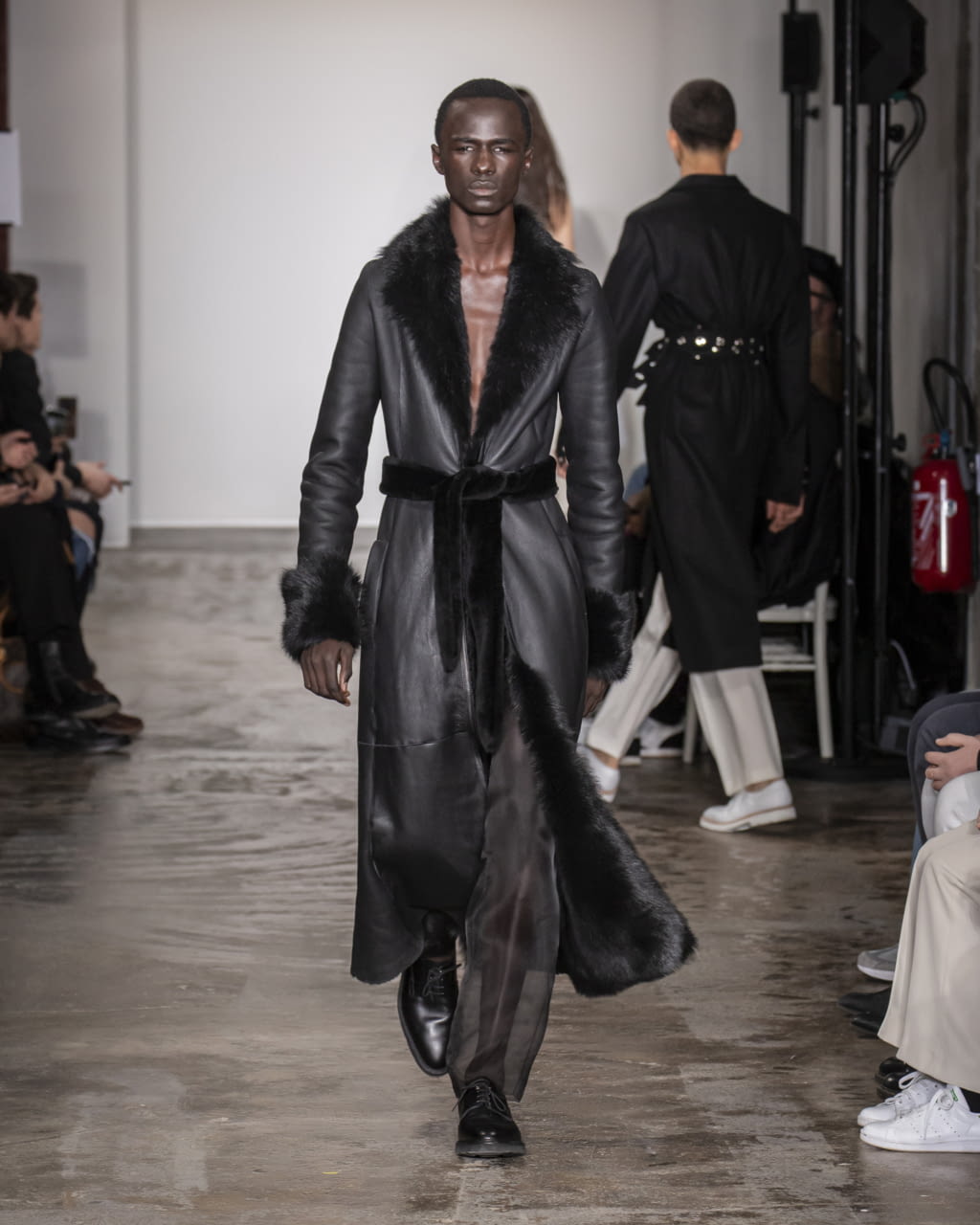 Fashion Week Paris Fall/Winter 2020 look 7 de la collection Ludovic de Saint Sernin menswear