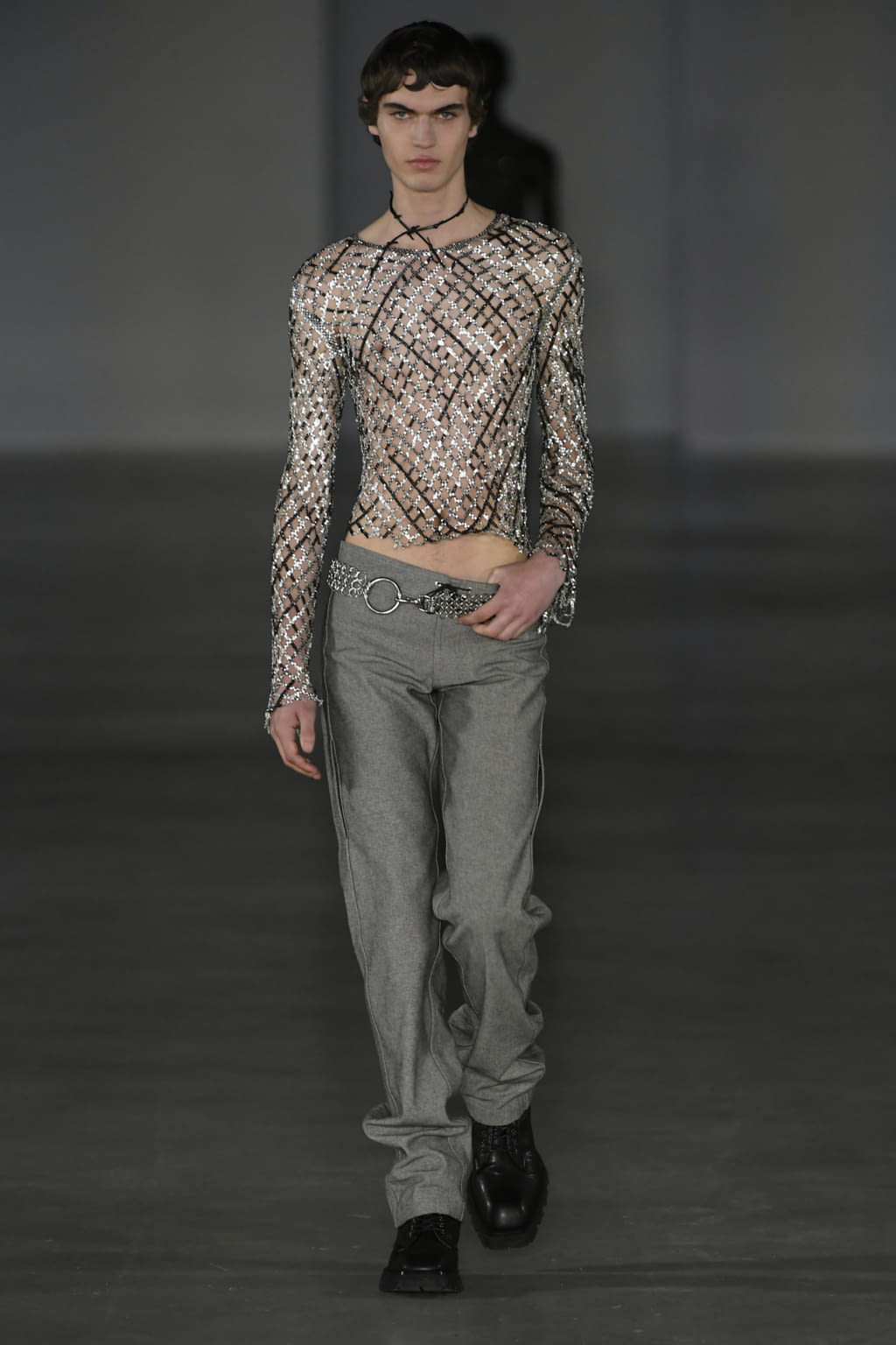 Fashion Week Paris Fall/Winter 2022 look 30 from the Ludovic de Saint Sernin collection womenswear