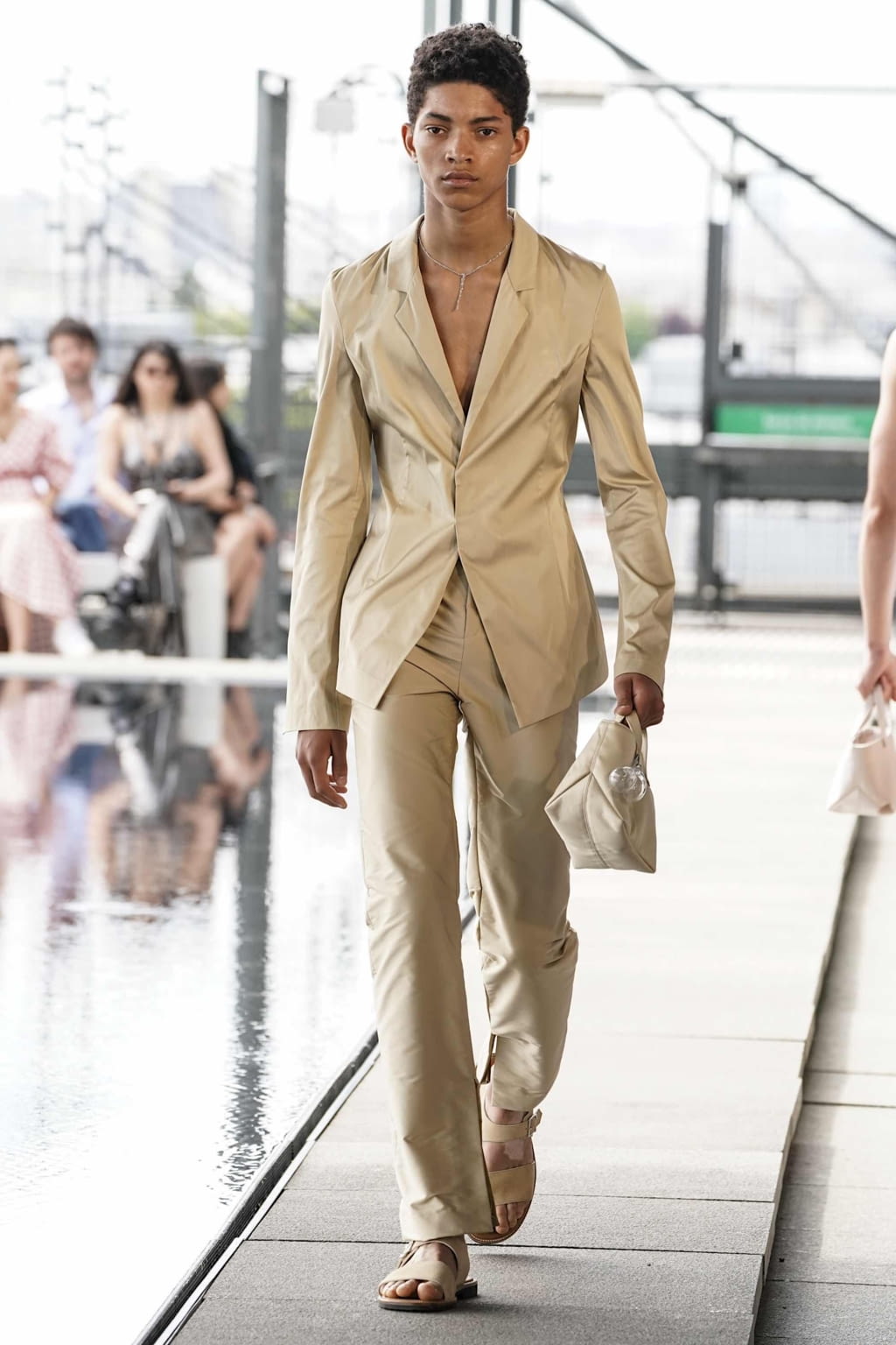 Fashion Week Paris Spring/Summer 2020 look 8 de la collection Ludovic de Saint Sernin menswear