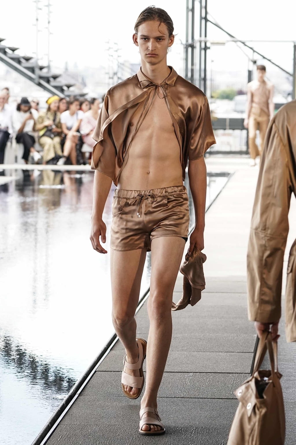 Fashion Week Paris Spring/Summer 2020 look 11 from the Ludovic de Saint Sernin collection 男装