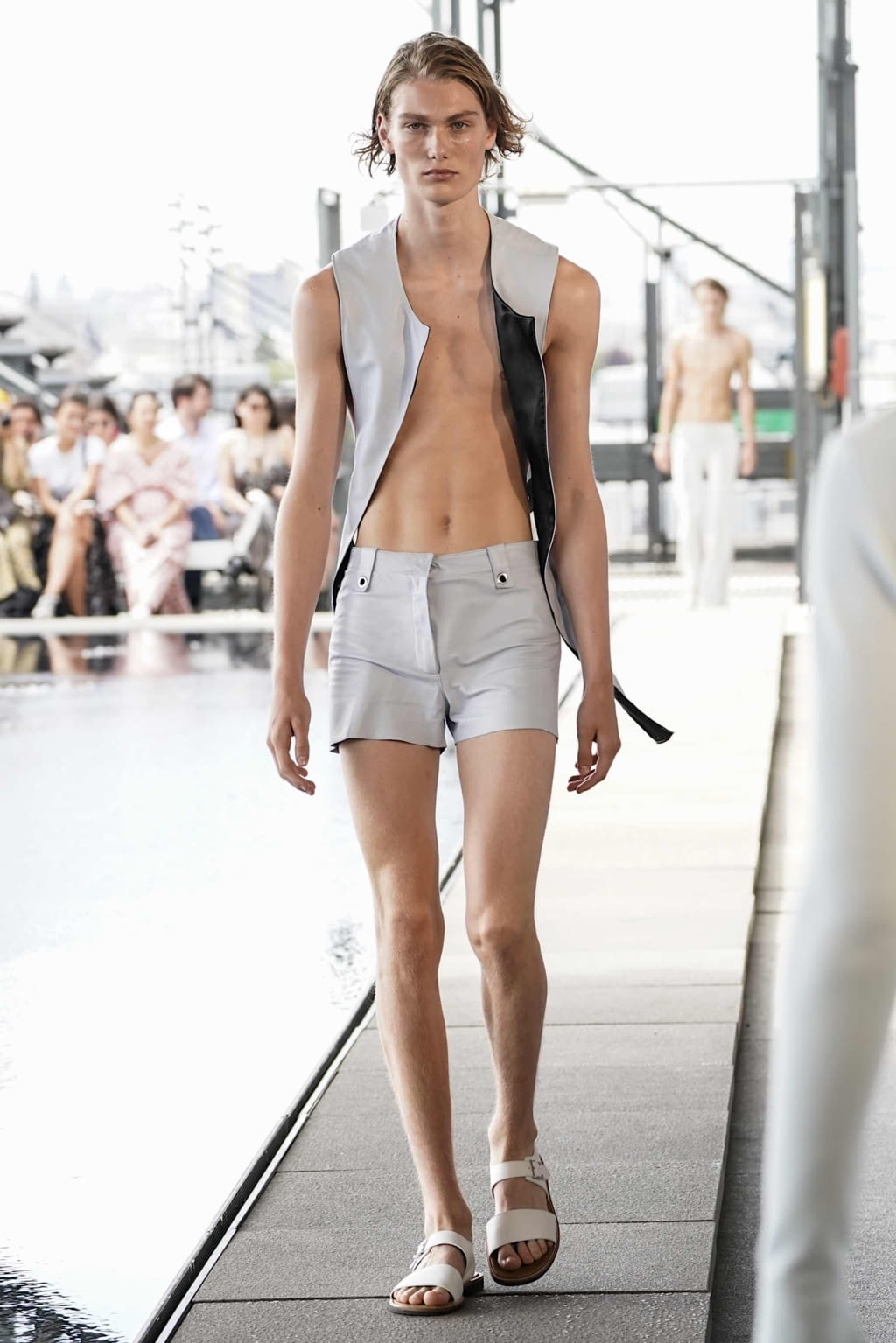 Fashion Week Paris Spring/Summer 2020 look 20 from the Ludovic de Saint Sernin collection menswear