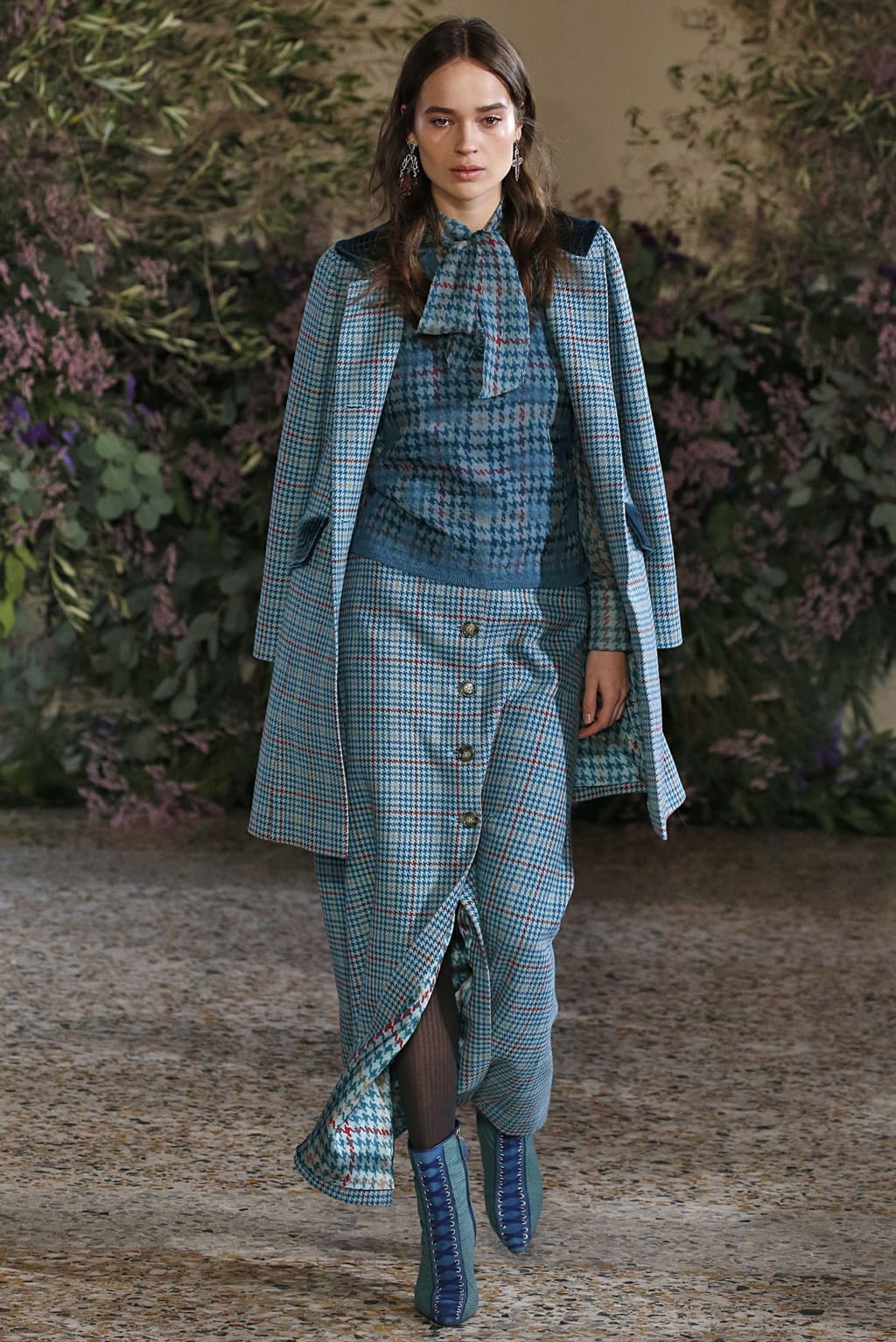 Fashion Week Milan Fall/Winter 2018 look 31 from the Luisa Beccaria collection womenswear