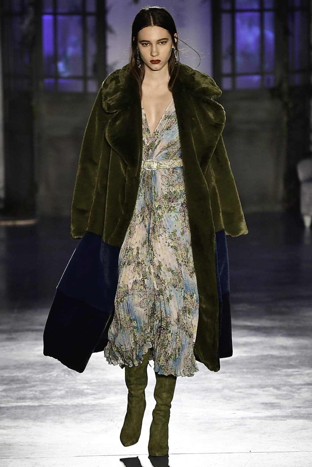 Fashion Week Milan Fall/Winter 2019 look 6 from the Luisa Beccaria collection 女装