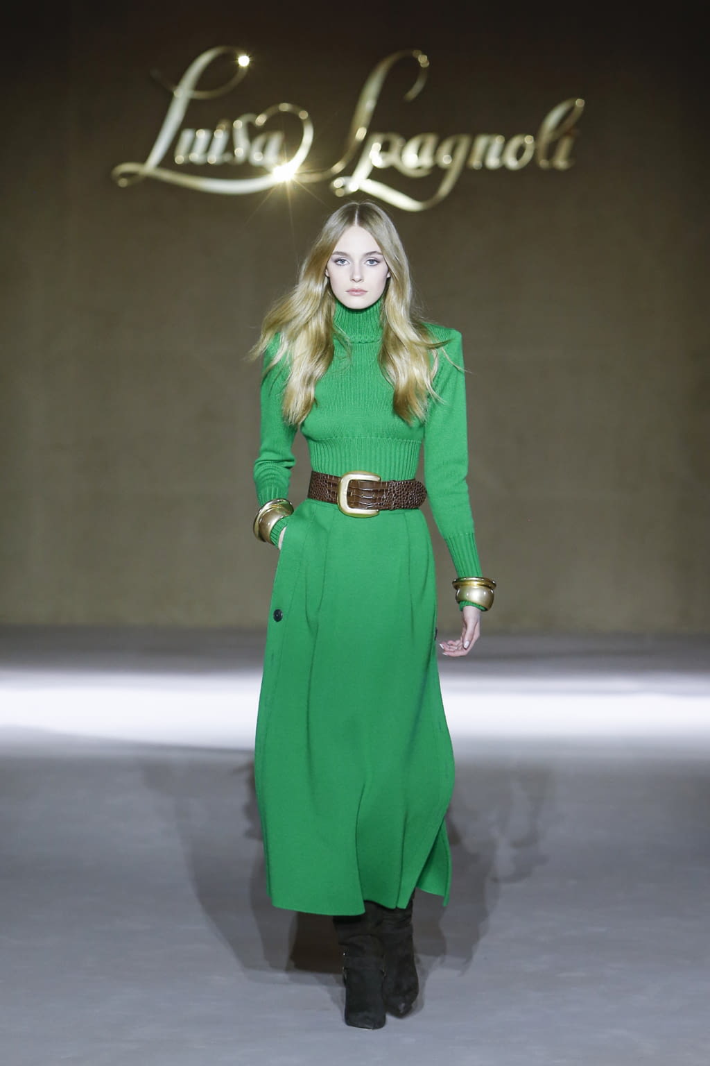 Fashion Week Milan Fall/Winter 2022 look 21 from the Luisa Spagnoli collection womenswear