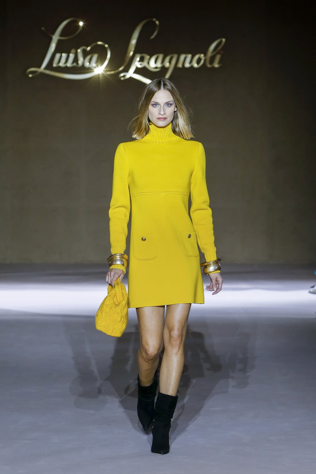 Fashion Week Milan Fall/Winter 2022 look 32 from the Luisa Spagnoli collection womenswear