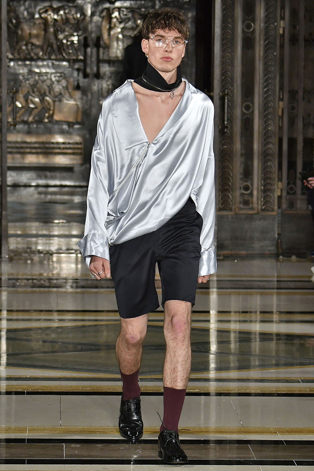 Fashion Week London Spring/Summer 2018 look 19 from the Lunyee collection womenswear