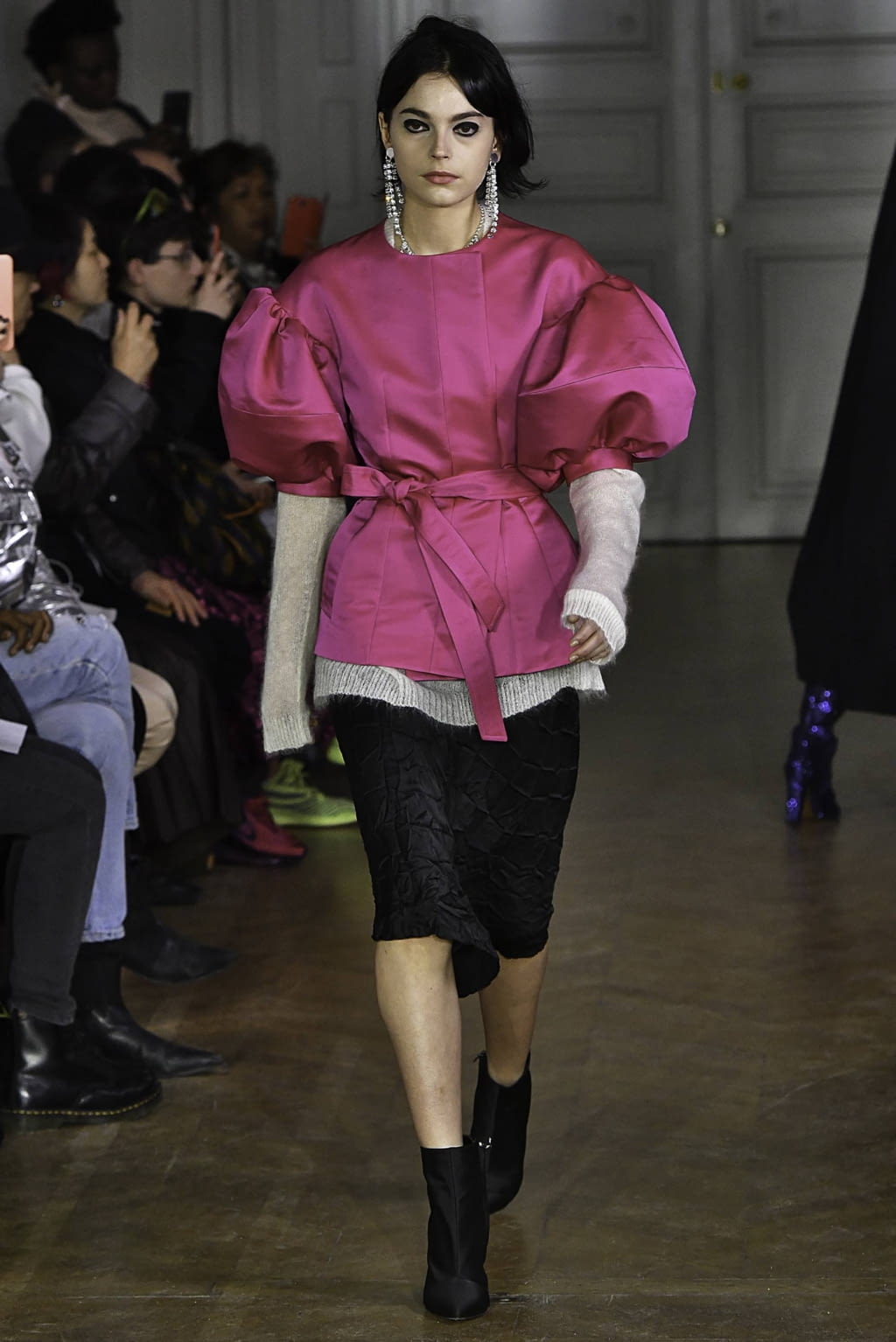 Fashion Week Paris Fall/Winter 2019 look 2 from the Lutz Huelle collection womenswear
