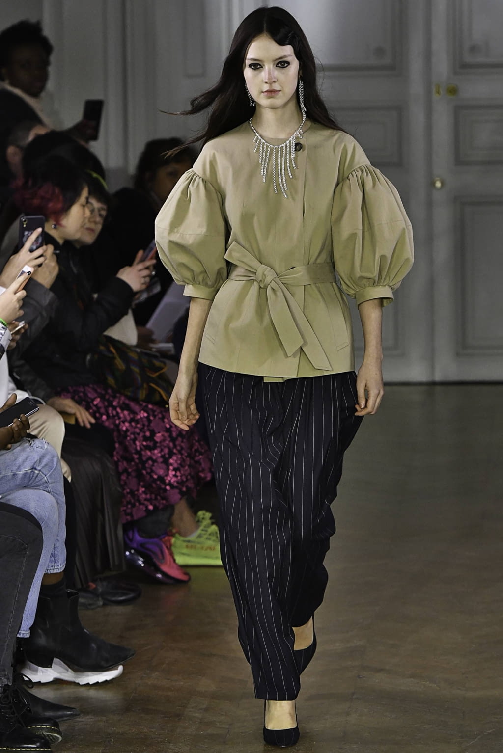Fashion Week Paris Fall/Winter 2019 look 26 from the Lutz Huelle collection 女装